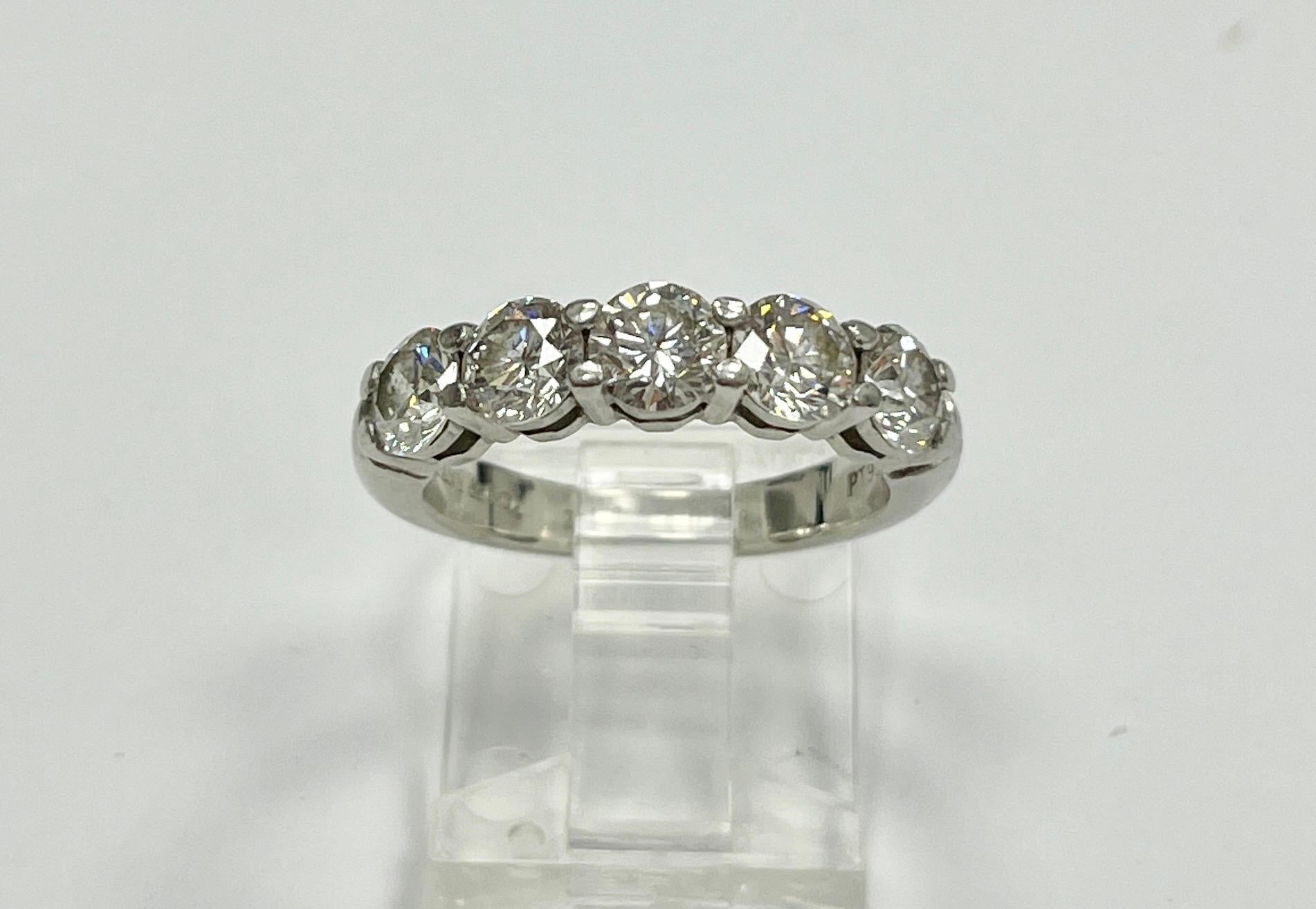 Platin-Diamantring mit fünf Steinen von Tiffany & Co im Angebot 1