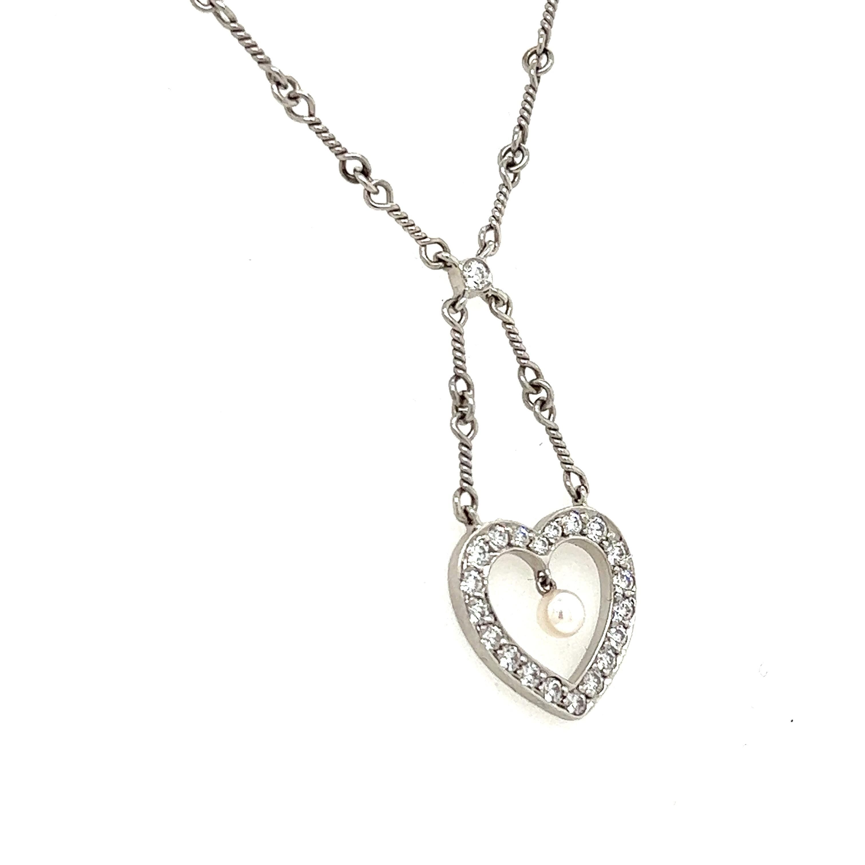 Taille ronde Tiffany & Co. Collier à chaîne torsadée avec pendentif en forme de coeur en platine et diamants en vente