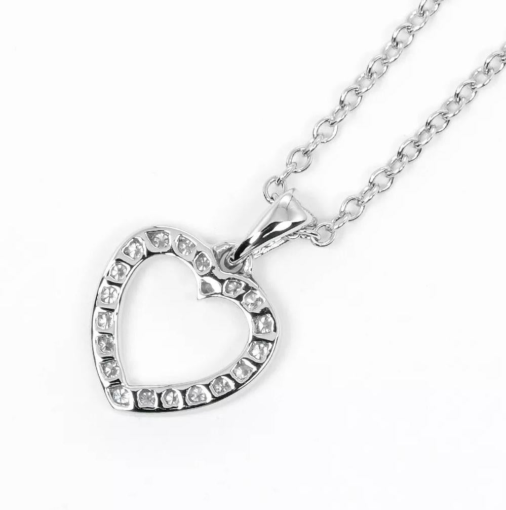 Women's TIFFANY & Co. Platinum Diamond Heart Pendant Necklace For Sale