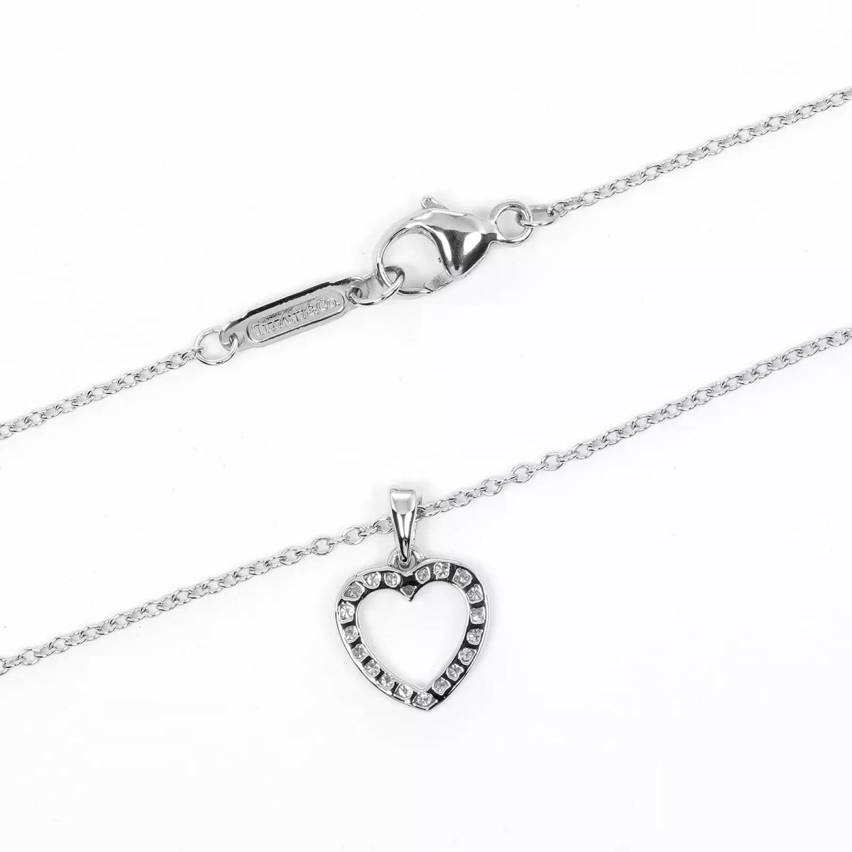 TIFFANY & Co. Platinum Diamond Heart Pendant Necklace For Sale 3