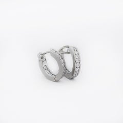 Tiffany & Co. Boucles d'oreilles en platine avec diamant à l'intérieur du cercle