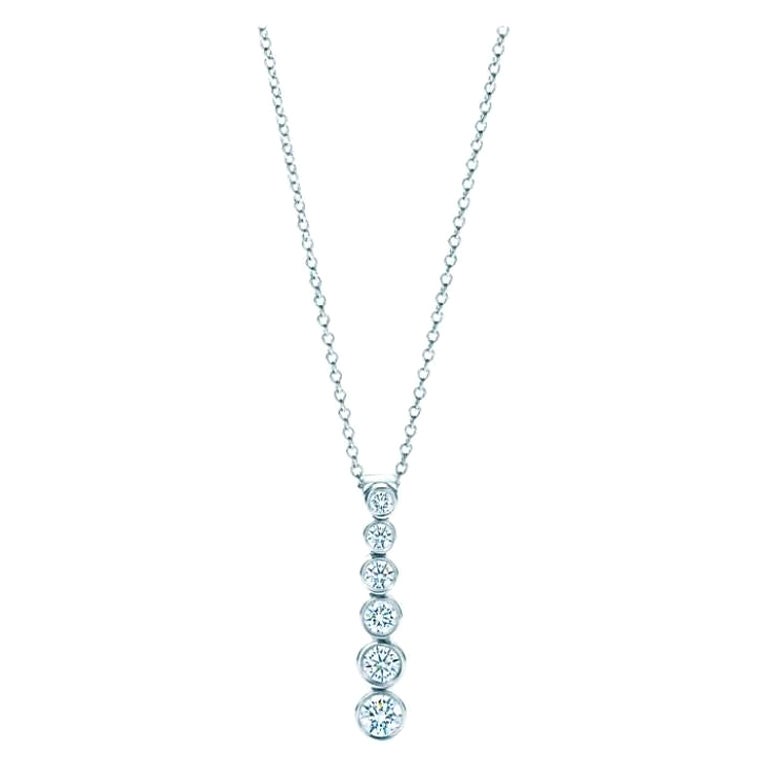TIFFANY & Co. Collana con ciondolo a goccia graduata in platino con diamante Jazz