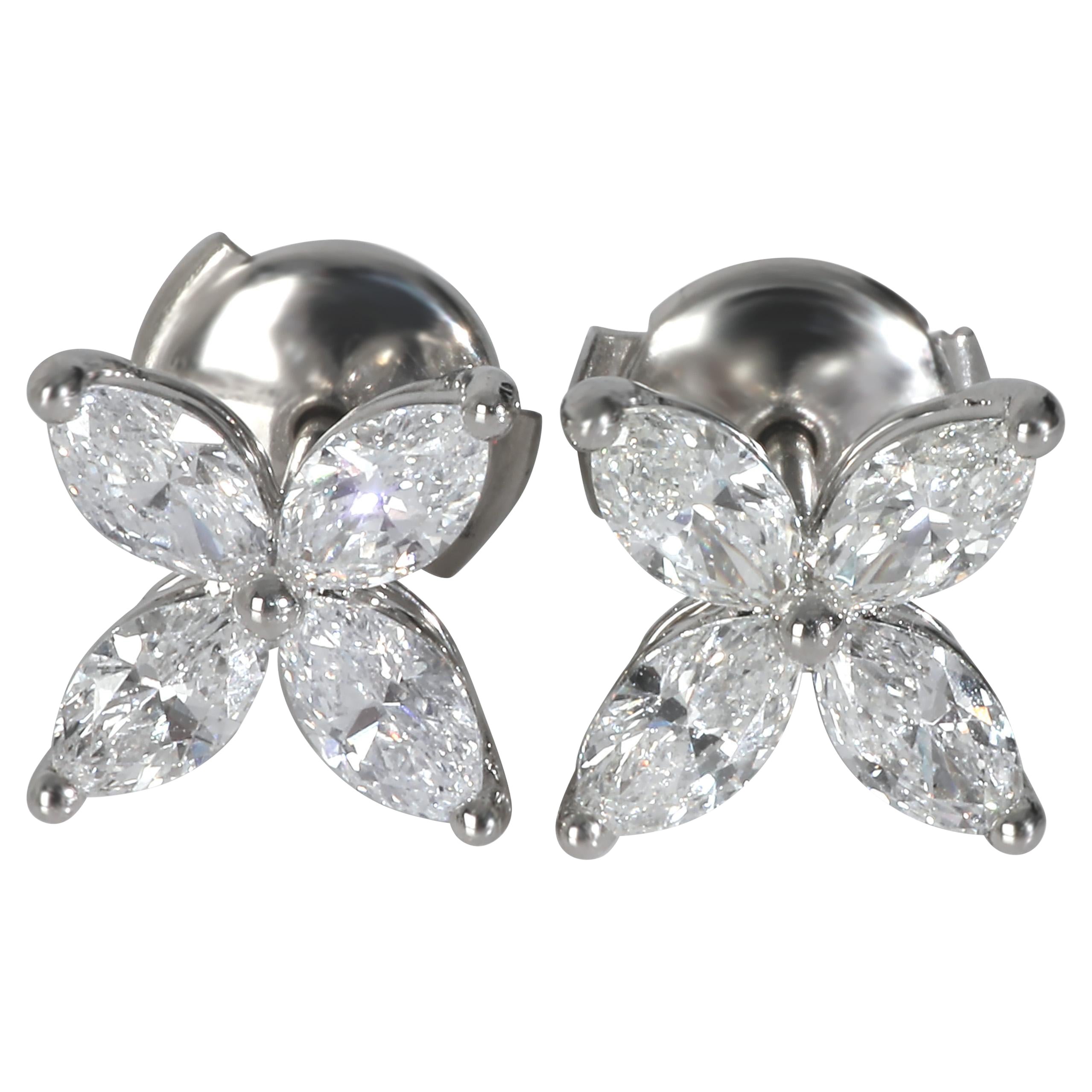 Tiffany & Co. Orecchini in platino con diamante grande modello Victoria in vendita