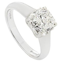 Tiffany
Co. Platinum Diamond Lucida Ring 2.50ct F/VS2 Tiffany
Co. Platinum Diamond Lucida Ring 2.50ct F/VS2