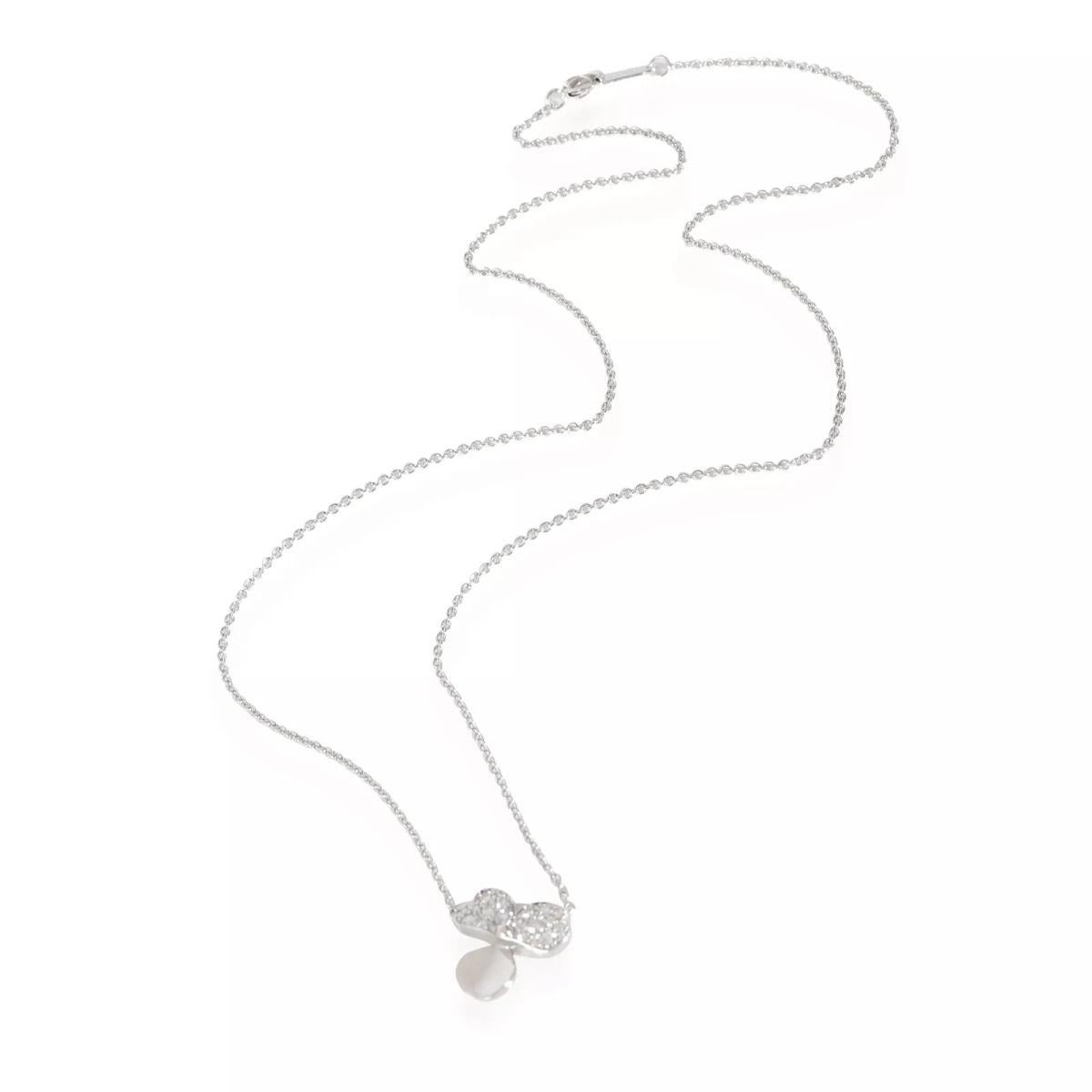 TIFFANY & Co. Platinum Diamond Paper Flowers Pendant Necklace For Sale 2