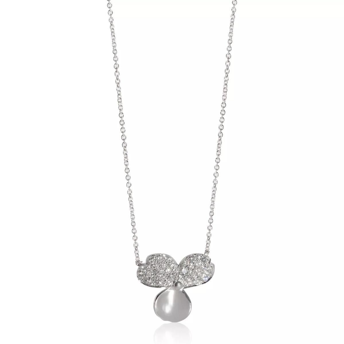 TIFFANY & Co. Platinum Diamond Paper Flowers Pendant Necklace Large In Excellent Condition For Sale In Los Angeles, CA