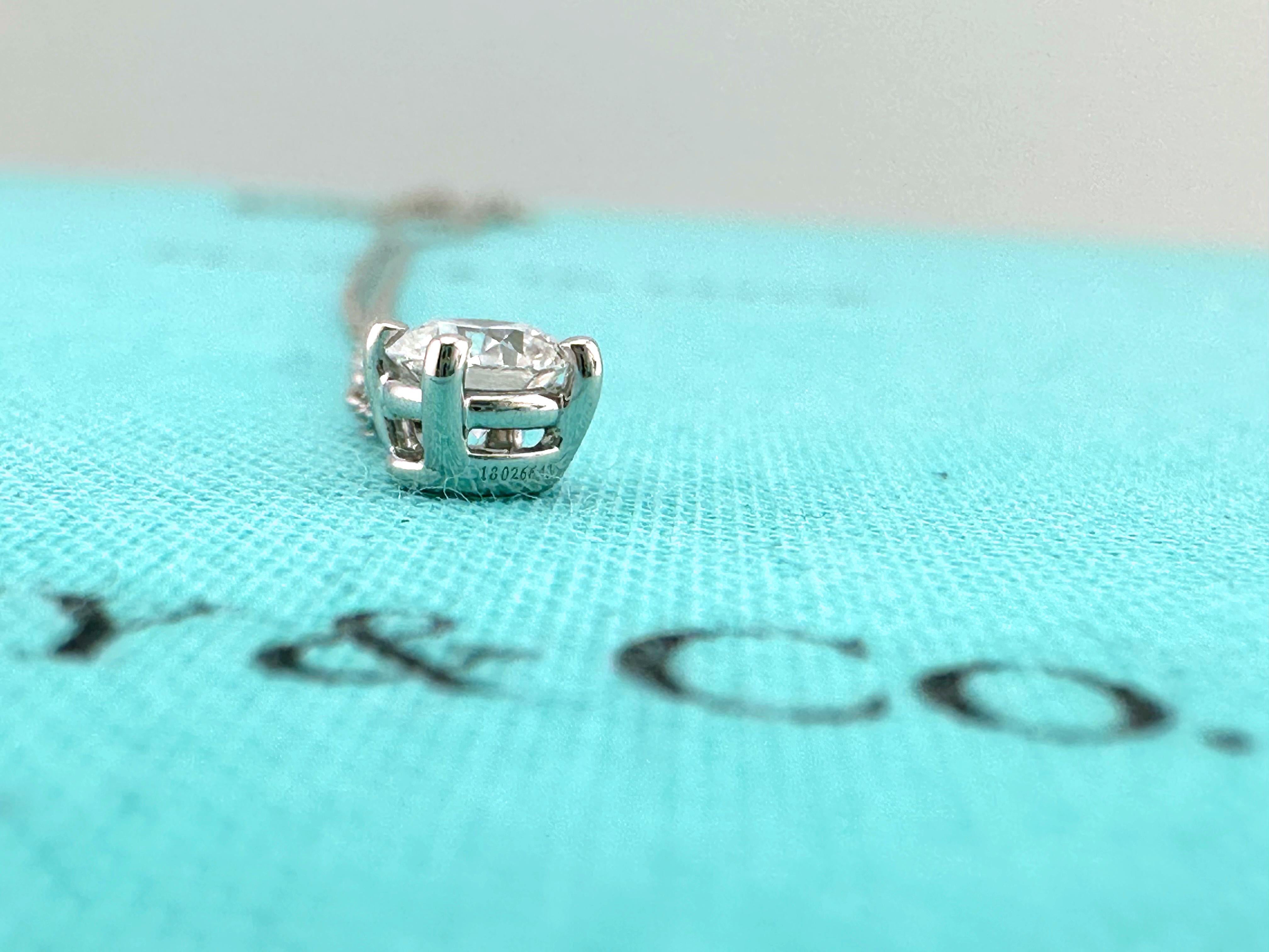Tiffany & Co Platinum Diamond Pendant Necklace Round 0.30 ct G VVS1 For Sale 8