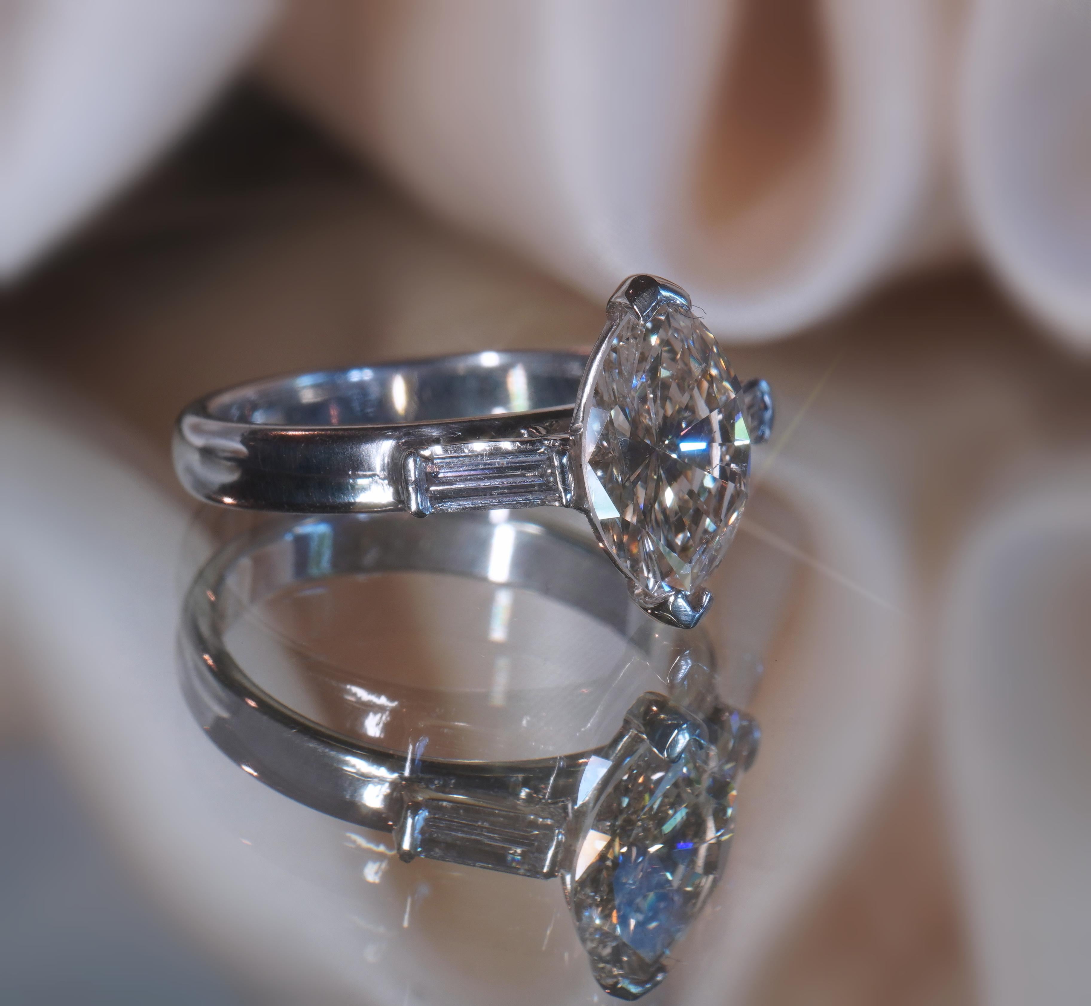 TIFFANY & CO. Platinum Diamond Ring GIA Vintage VS Solitaire Engagement 1.82 Cts In Good Condition In Sylvania, GA