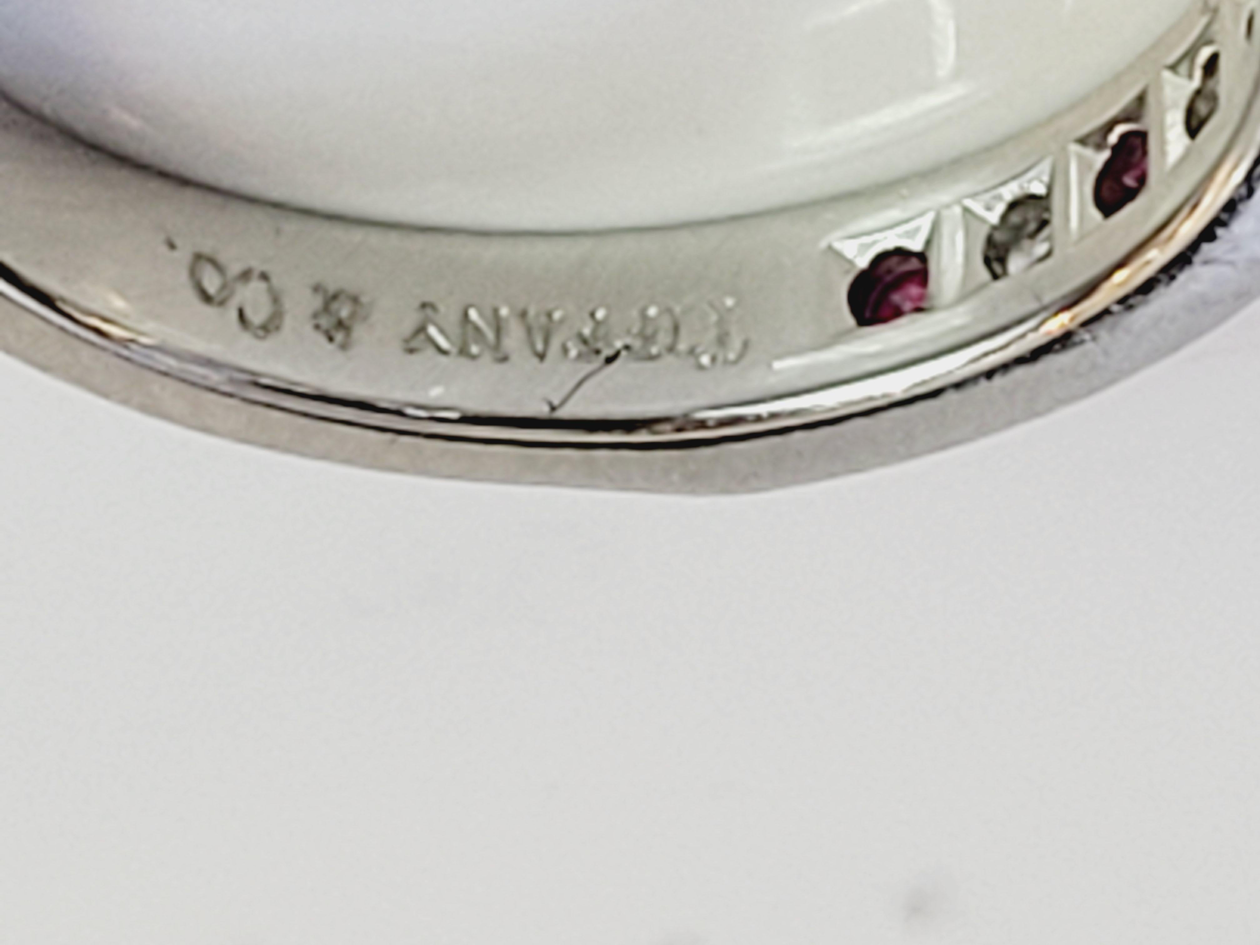 Alianza Tiffany Co Platino Diamante Rubí en Excelente estado para la venta en New York, NY