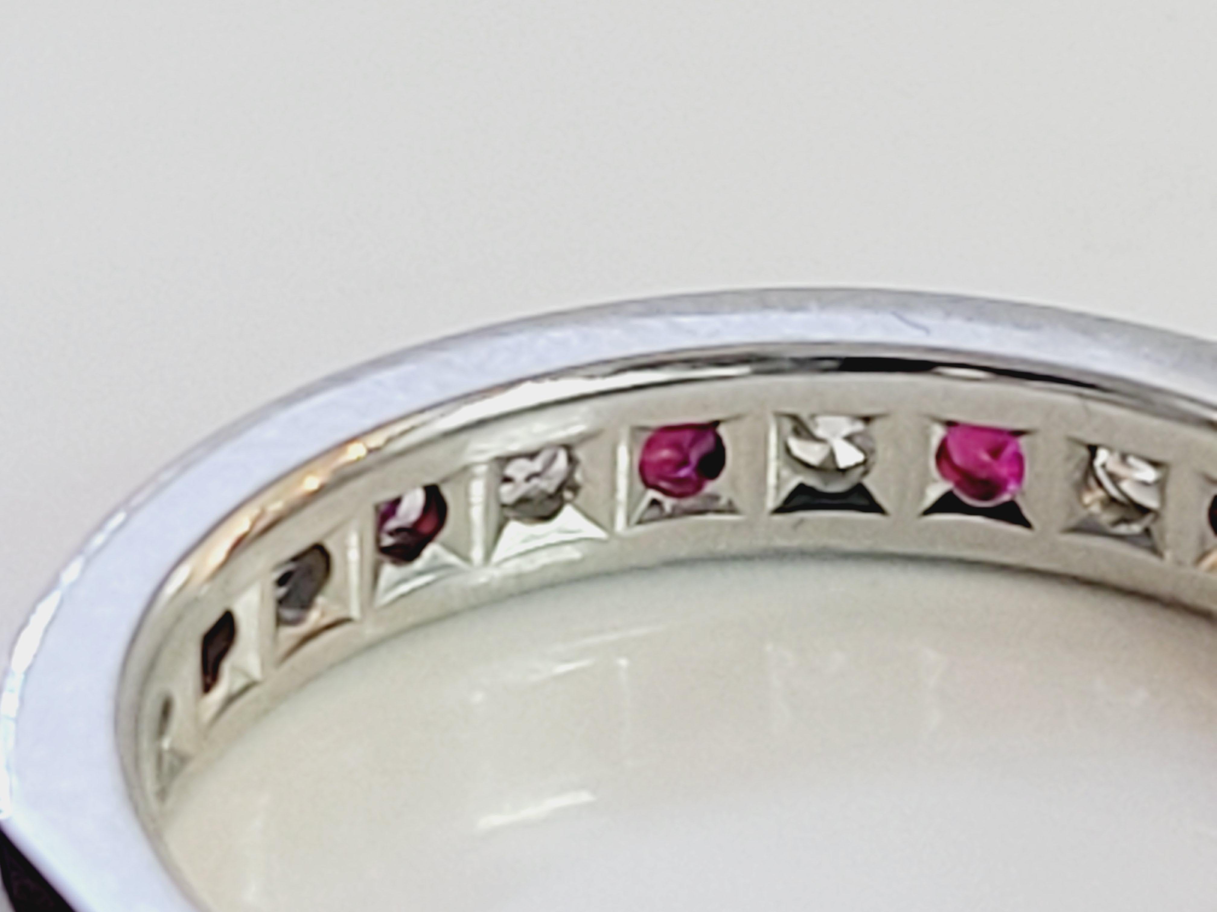 De las mujeres Alianza Tiffany Co Platino Diamante Rubí en venta