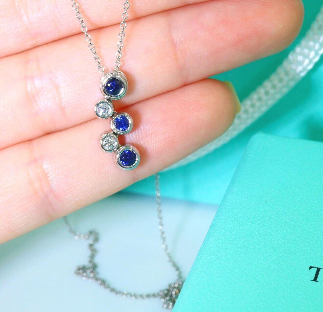 TIFFANY & Co. Platinum Diamond Sapphire Bubbles Pendant Necklace In Excellent Condition In Los Angeles, CA