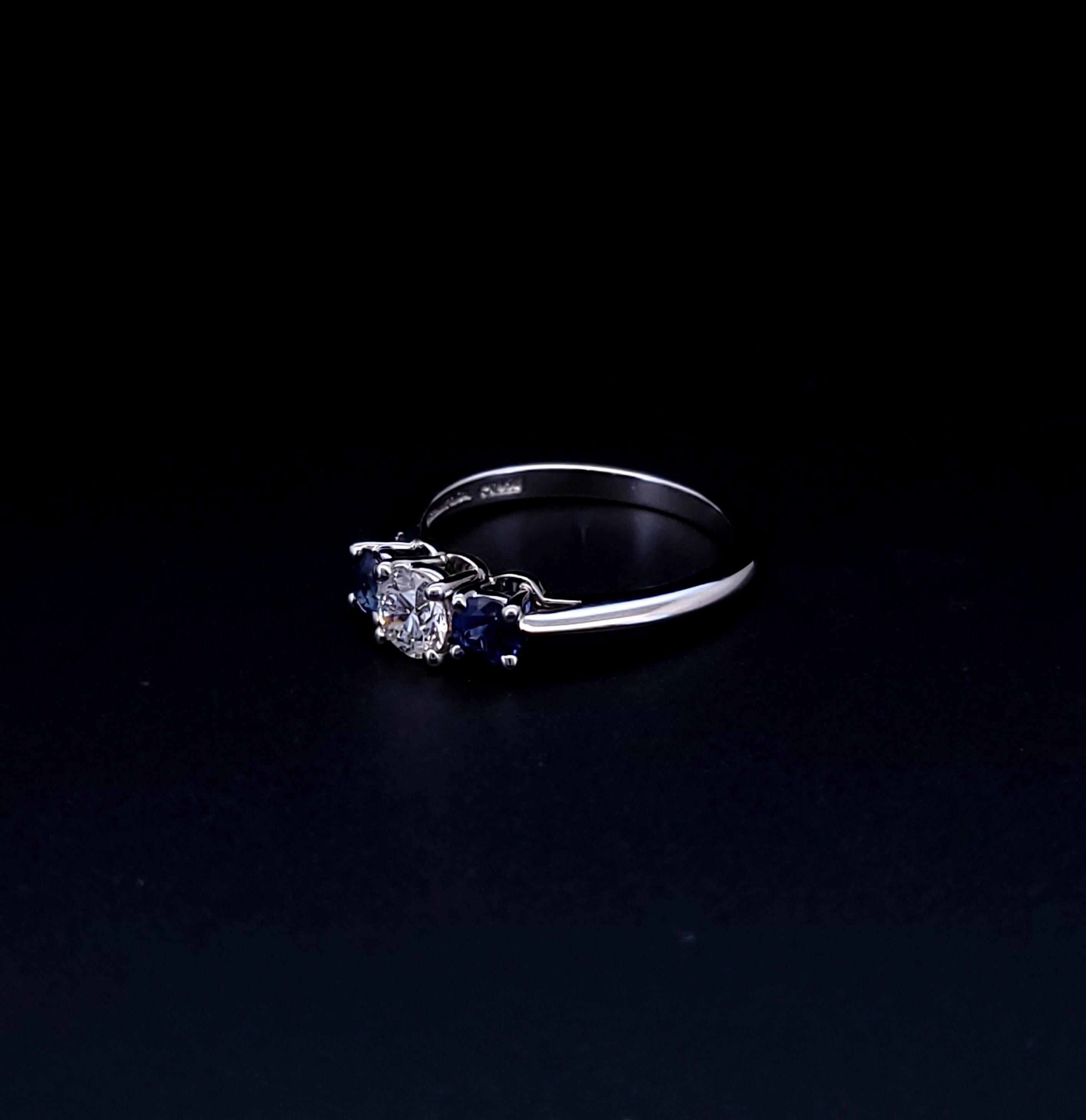 Tiffany & Co. Platinum diamond sapphire ring size 6 Damen im Angebot