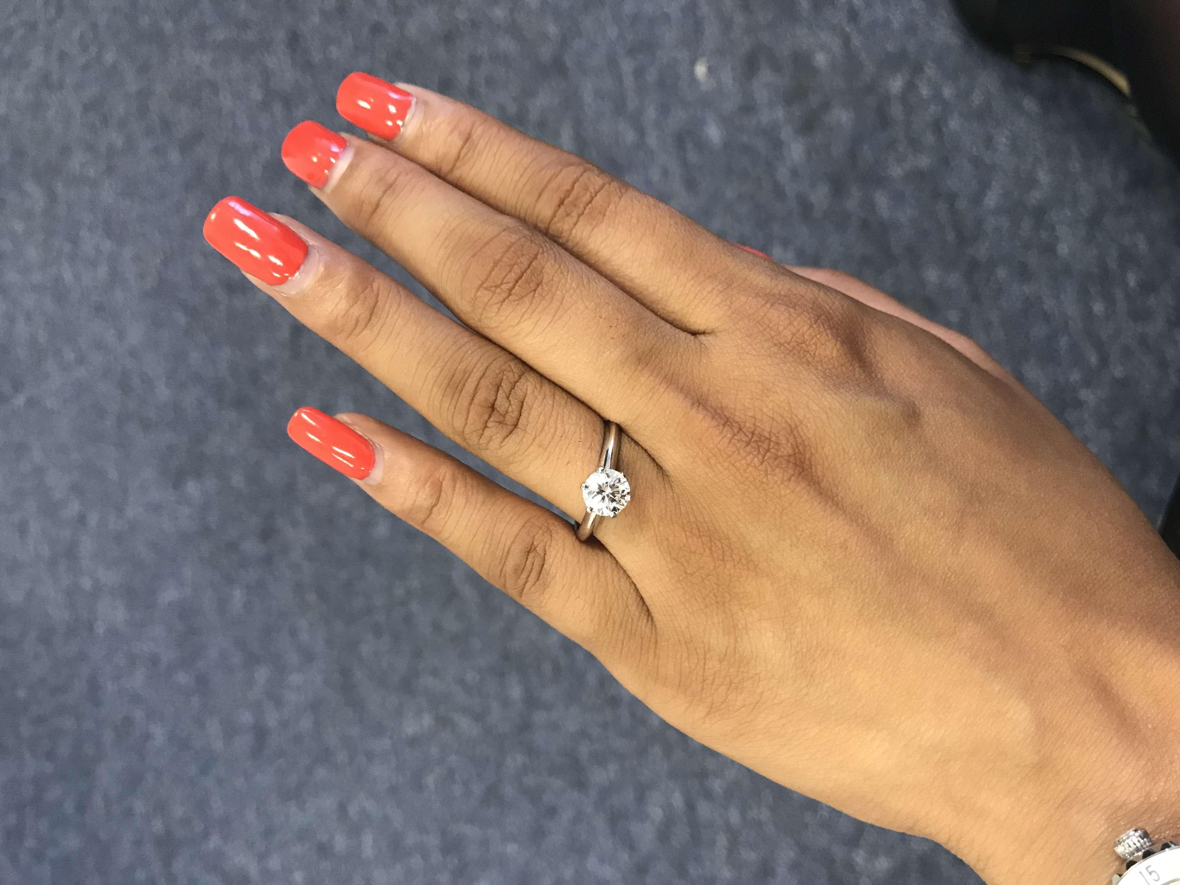 Round Cut Tiffany & Co. Platinum Diamond Setting Engagement Ring 1.01 Carat For Sale
