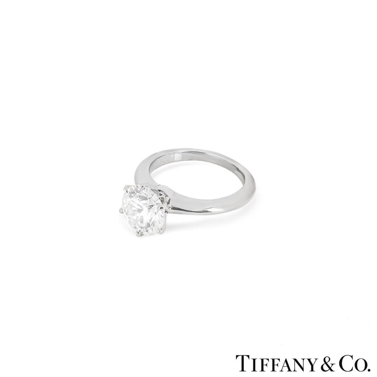 Tiffany & Co. Verlobungsring aus Platin mit Diamantfassung aus Platin 2,13 Karat H/VVS1 GIA-zertifiziert Damen im Angebot