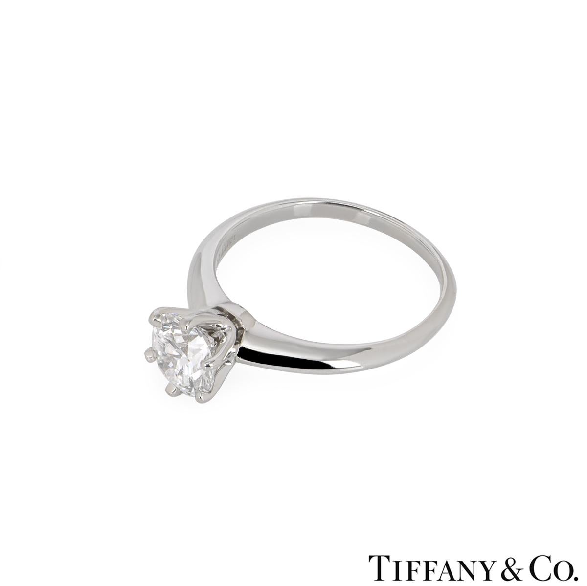 Tiffany & Co. Platin-Diamantring mit Fassung 1,11 Karat D/VS1 XXX im Zustand „Hervorragend“ im Angebot in London, GB