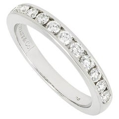 Tiffany & Co. Platin-Hochzeitsring mit Diamantfassung 0,33 Karat TDW