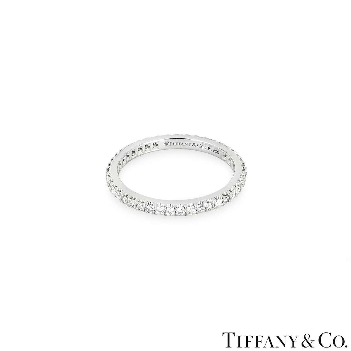 Tiffany & Co. Anello Soleste in platino con diamante a forma di eternità 0,36ct 31827388 In condizioni ottime in vendita a Mayfair, London, London