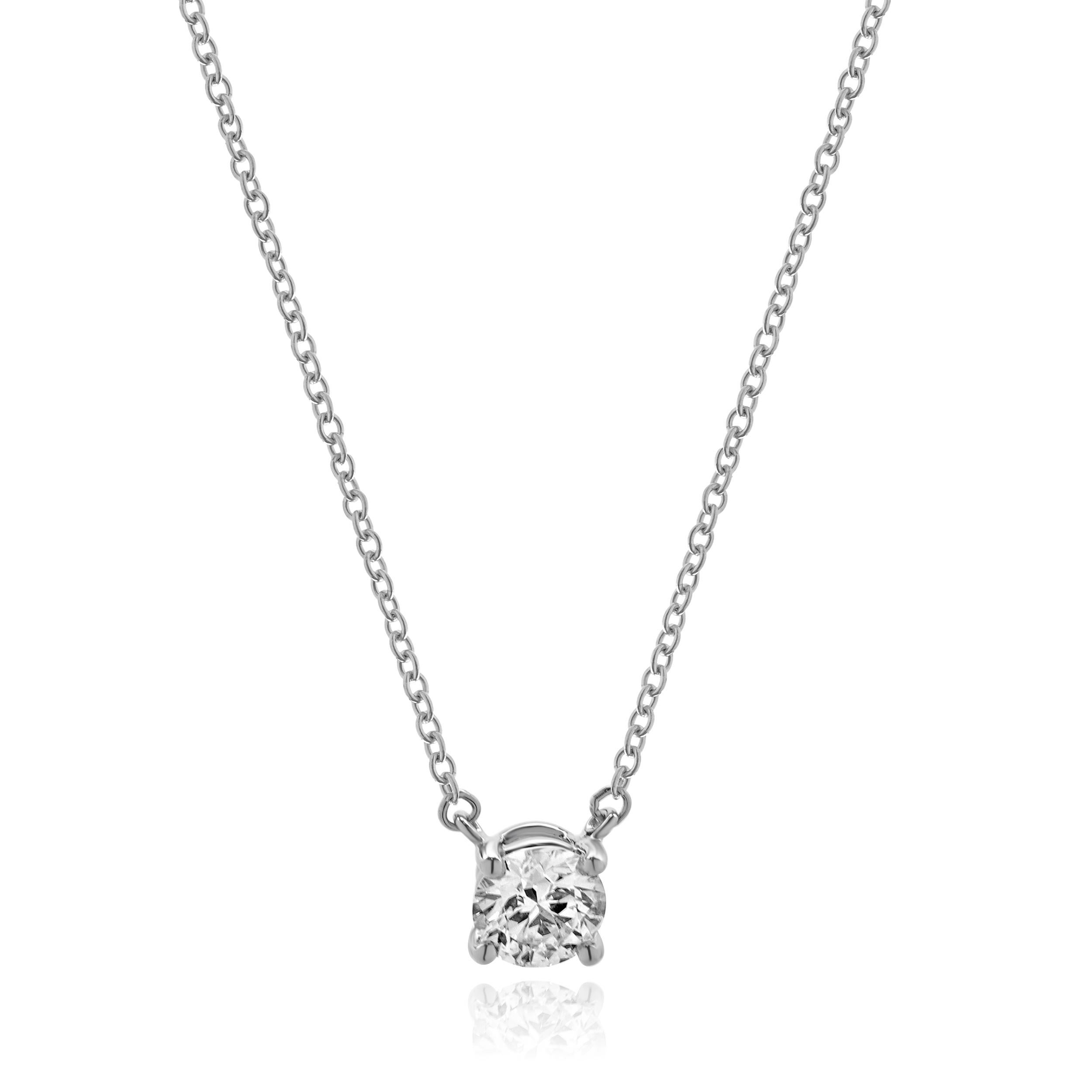 Créateur : Tiffany & co. 
MATERIAL : platine
Diamant : 1 taille ronde brillante = 0,71ct
Couleur : H
Clarté : SI1
Taille : le collier mesure 16 pouces de long.
Poids : 2.76 grammes
