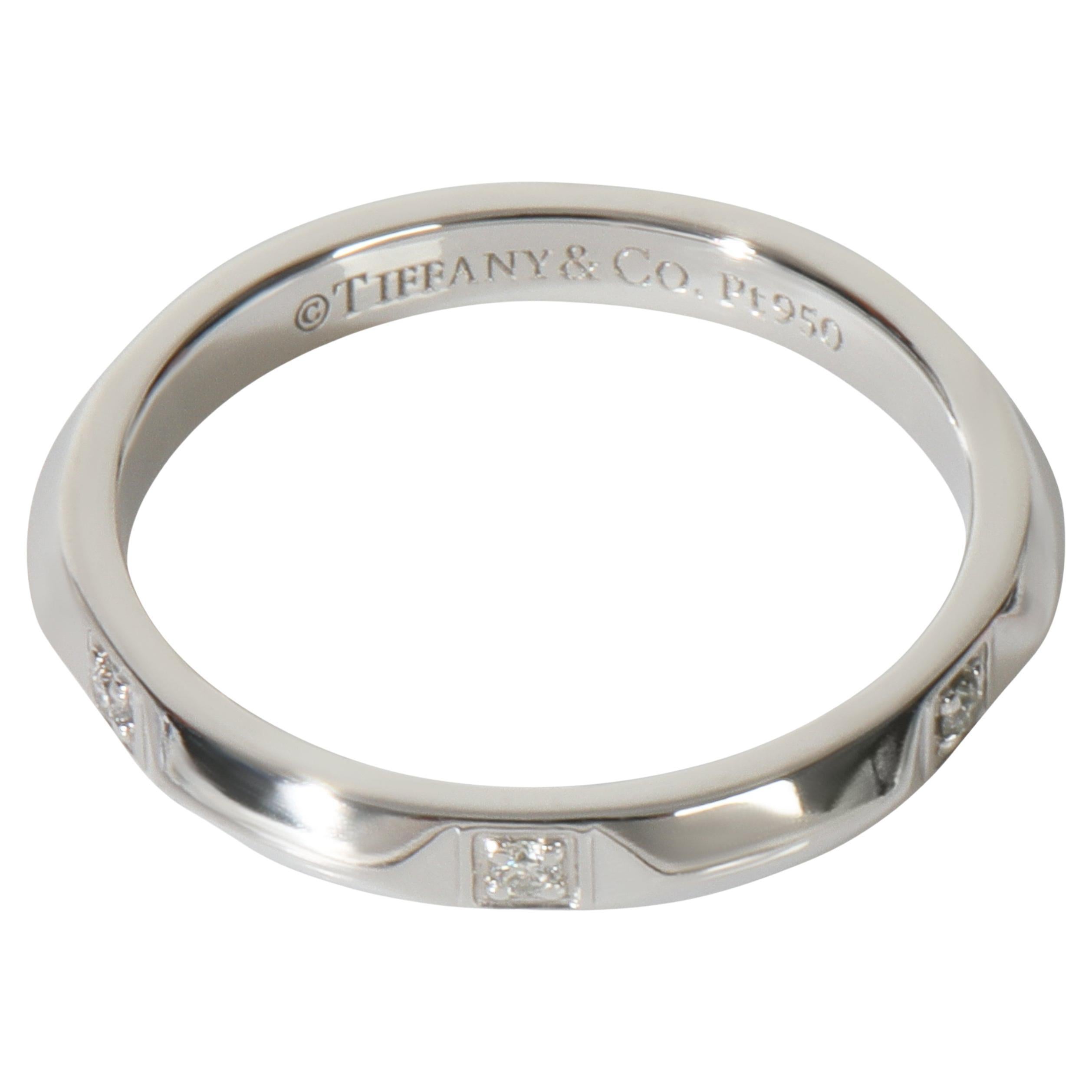 Tiffany
Co. Platinum Diamond Tiffany True Band