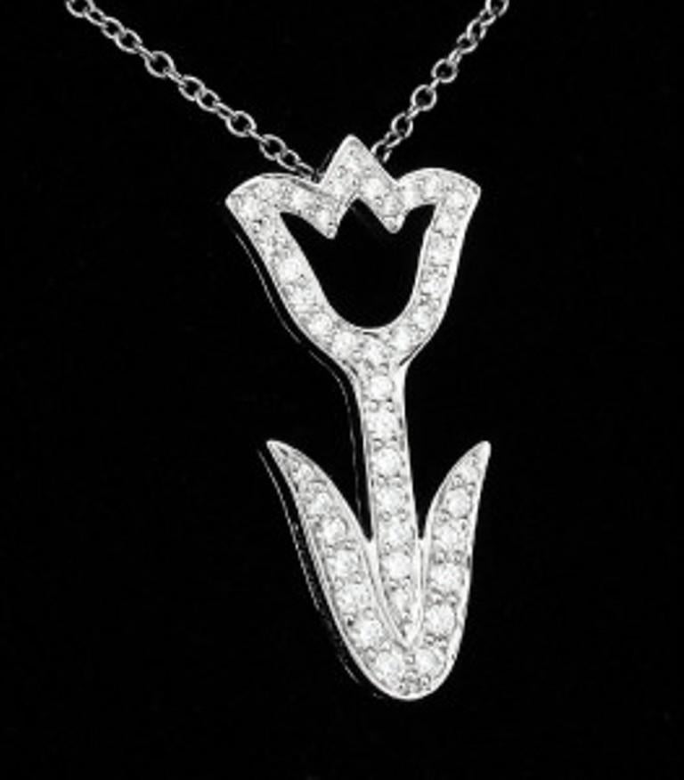 Taglio rotondo TIFFANY & Co. Collana con ciondolo a tulipano in platino e diamanti in vendita