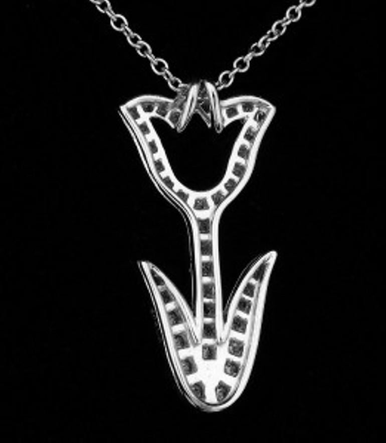 Donna TIFFANY & Co. Collana con ciondolo a tulipano in platino e diamanti in vendita