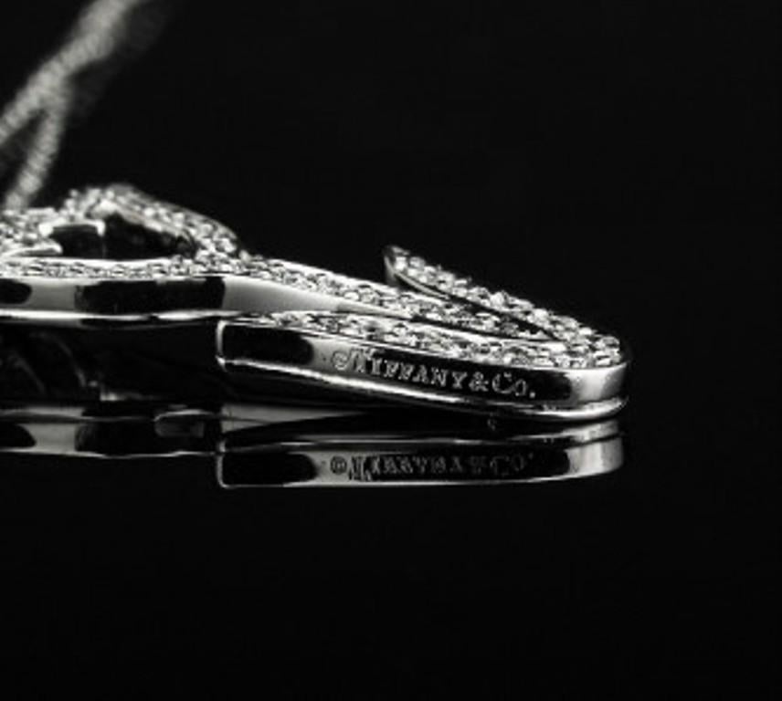 TIFFANY & Co. Collana con ciondolo a tulipano in platino e diamanti in vendita 1