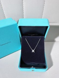 Tiffany & Co. Halskette mit Victoria-Blumen-Anhänger aus Platin und Diamanten