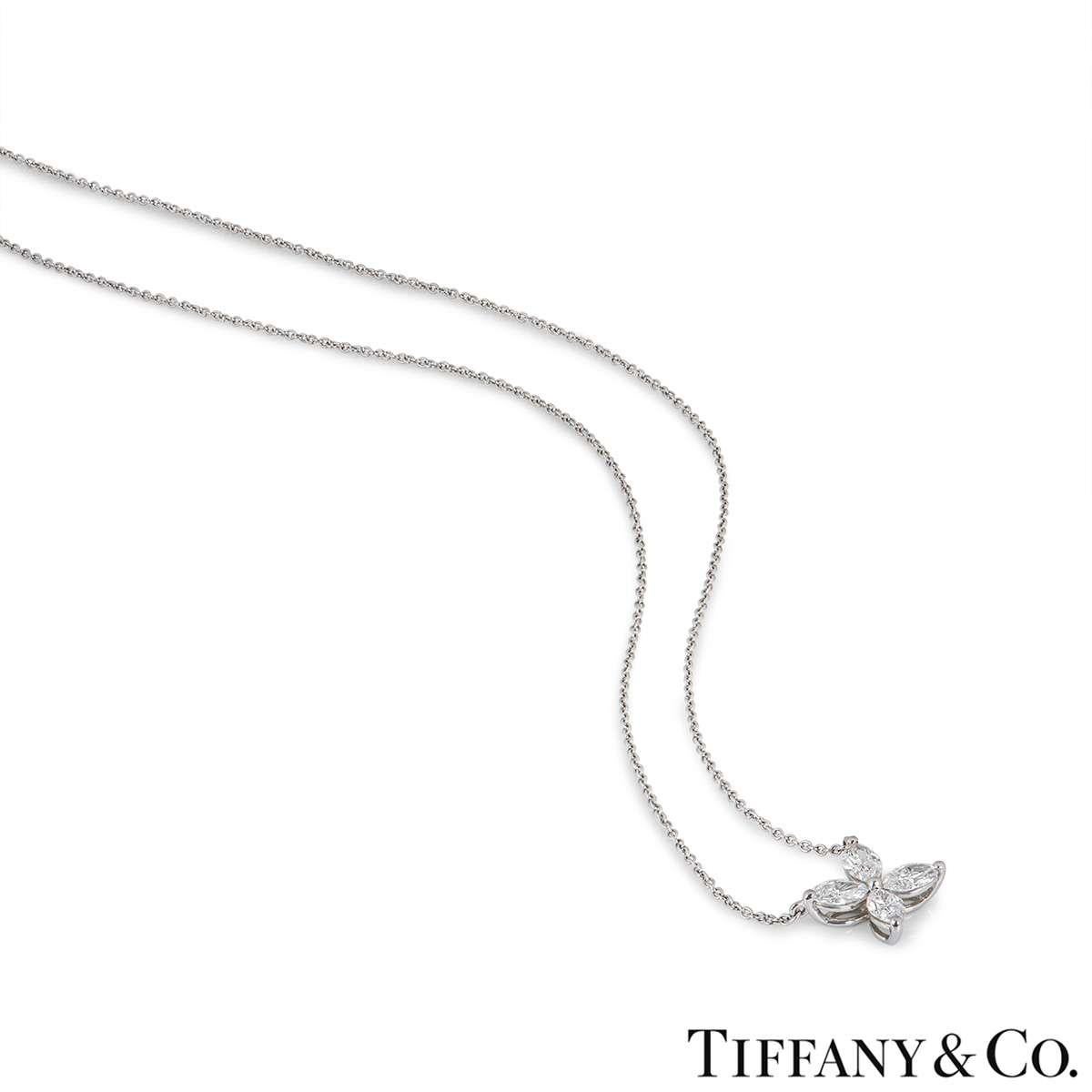 Taille Marquise Tiffany & Co. Pendentif victorien en platine et diamant 0,81 carat TDW 60011943 en vente