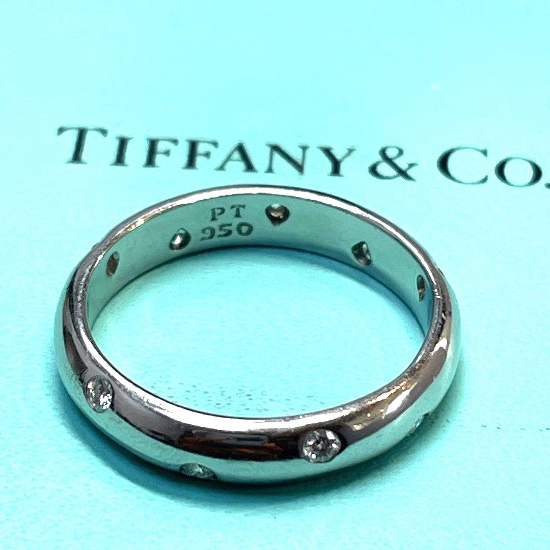 Tiffany & Co Platinum Diamond Wedding Band In Good Condition For Sale In New York, NY