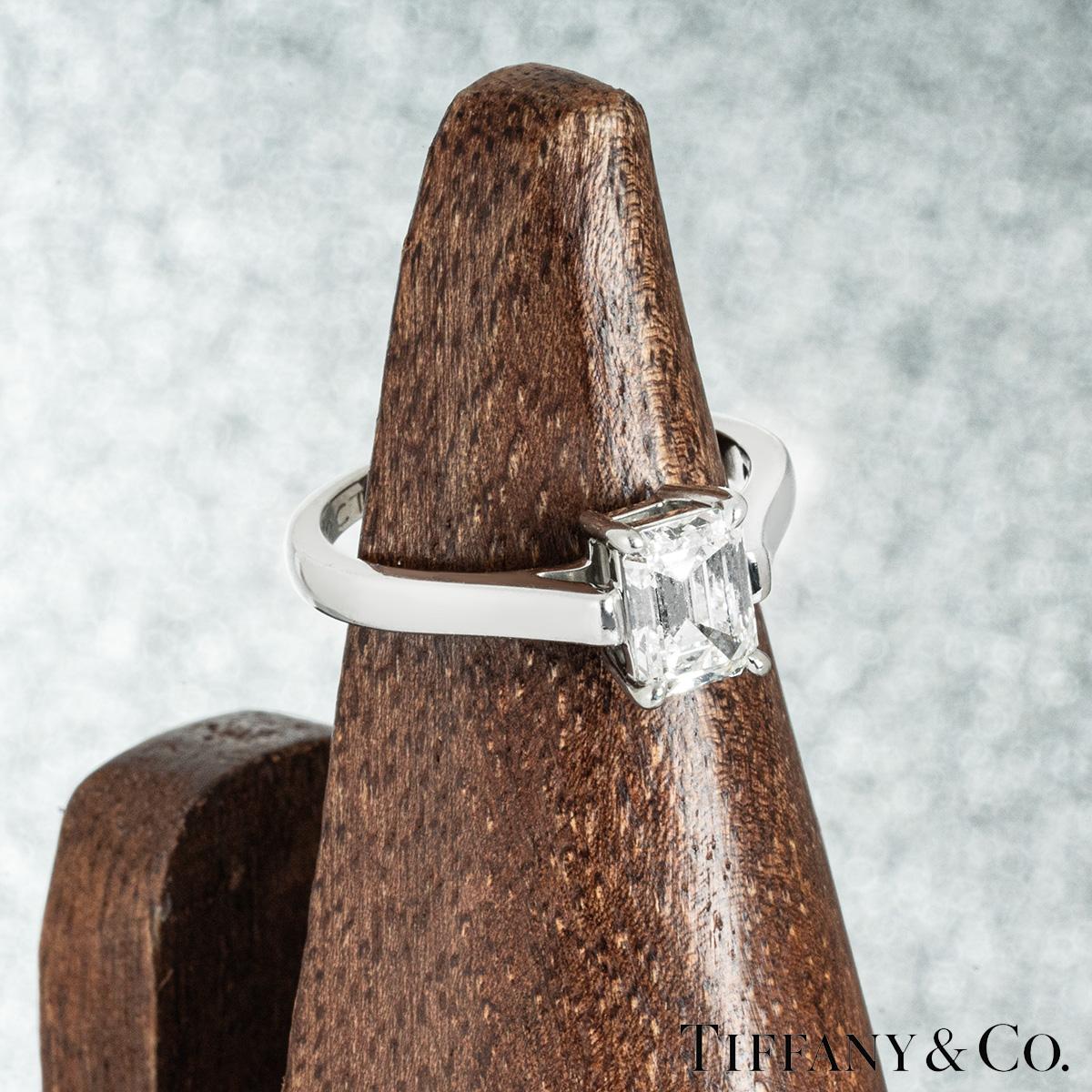 Tiffany & Co. Platinum Emerald Cut Diamond Engagement Ring 1.02ct I/VVS2 For Sale 3