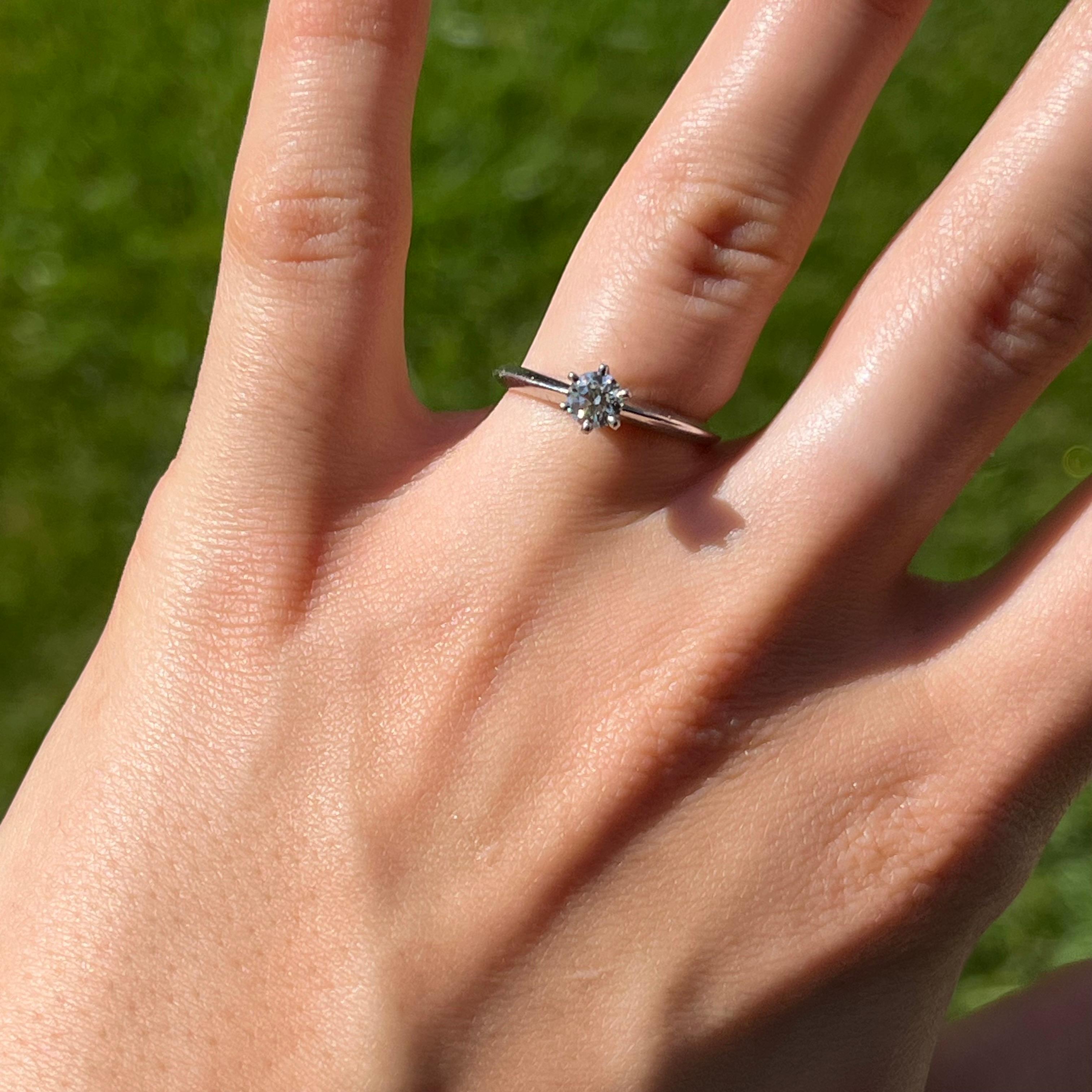 Tiffany & Co. Platinum Engagement Ring For Sale 1
