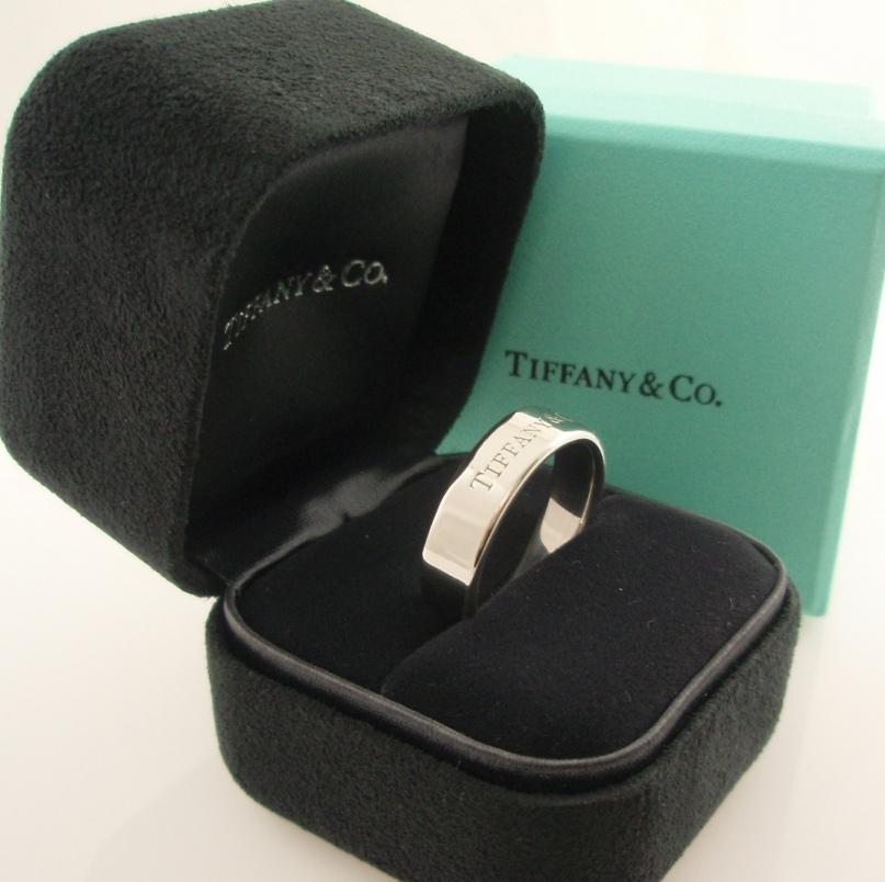 TIFFANY & Co. Platinum 6mm Wedding Band Ring 10

 Metal: Platinum 
 Size: 10 
 Band Width: 6mm
 Weight: 13.0 grams
 Hallmark: ©TIFFANY&CO. PT950
 Condition: Excellent condition, like new, comes with Tiffany box 

Limited edition, no longer available