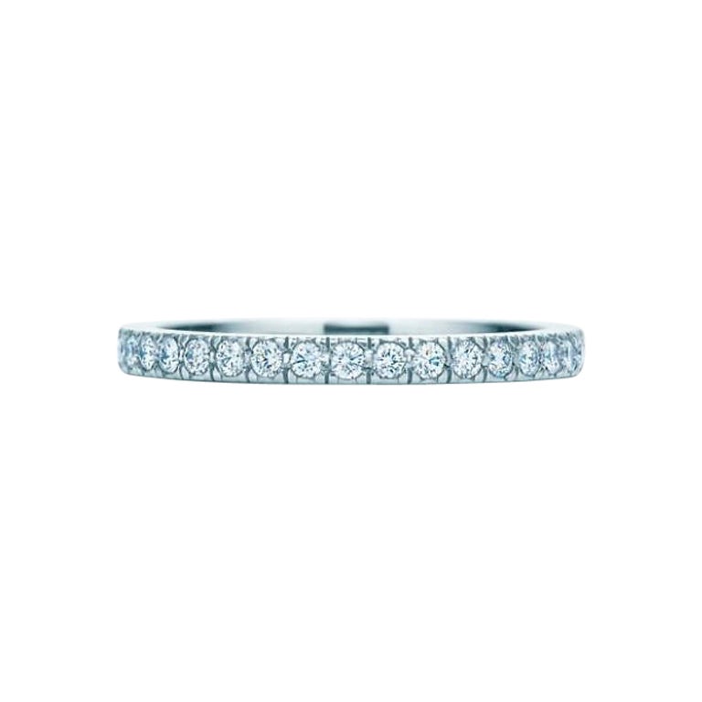 TIFFANY & Co. Anello in platino a cerchio intero con diamante Novo 6
