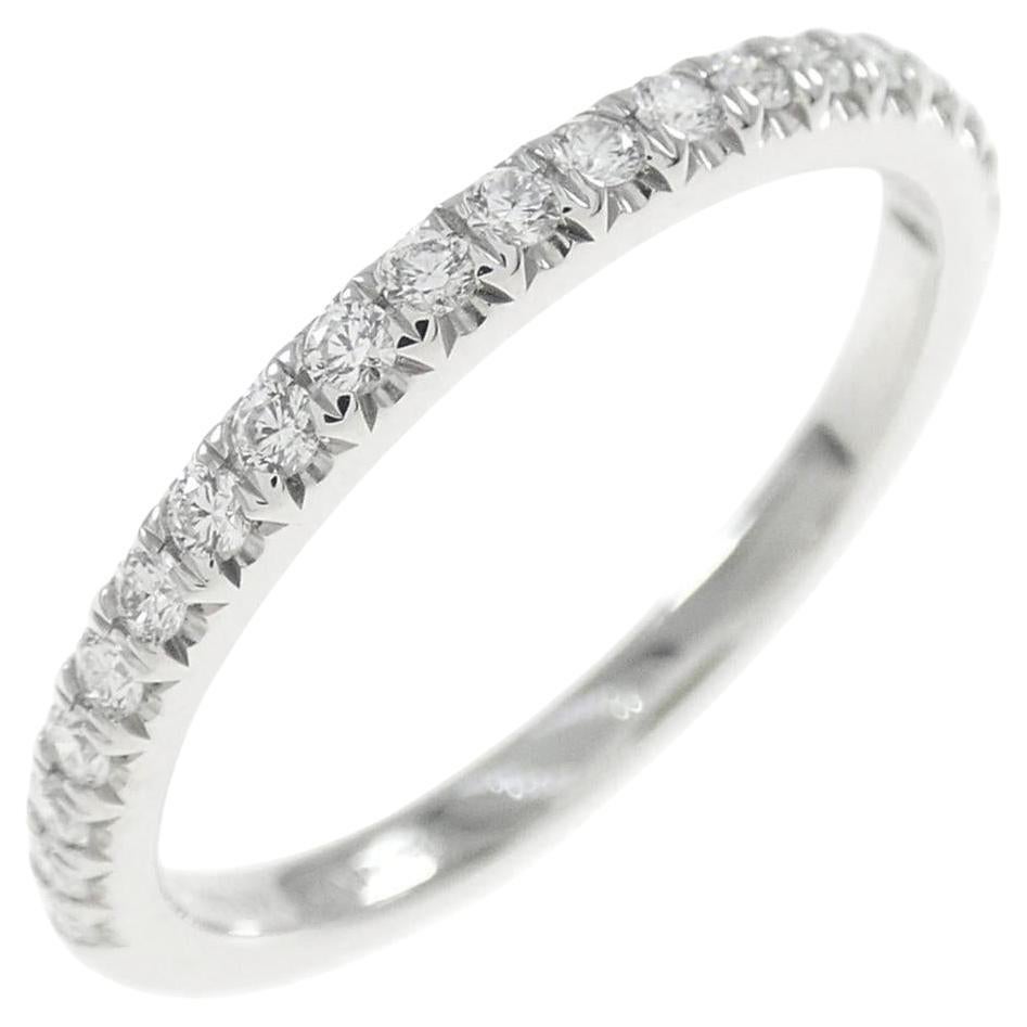 TIFFANY & Co. Anillo Soleste de Platino con Medio Círculo de Diamantes 4.5