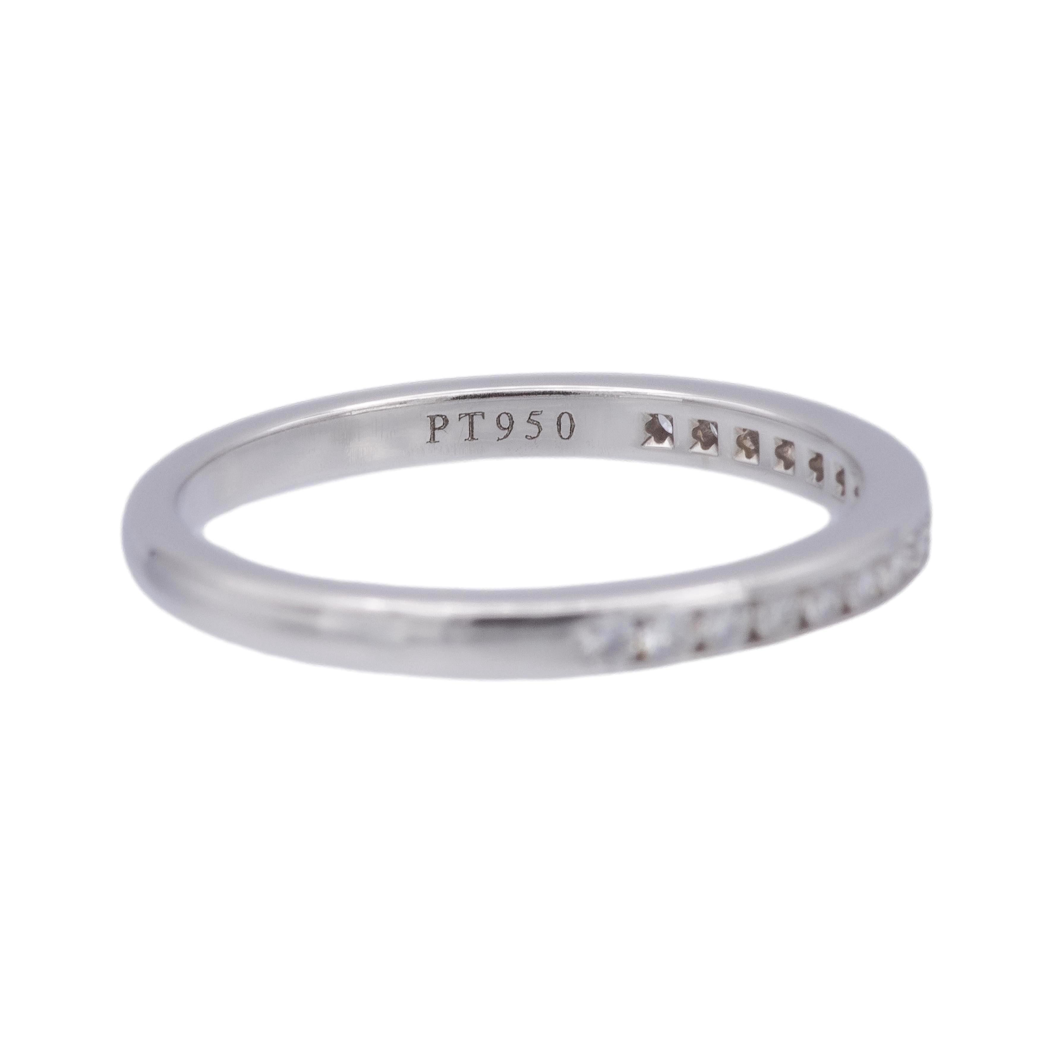 Tiffany & Co Platinum Half Circle Eternity Band Ring .17ct 2 mm Size 6 Bon état - En vente à New York, NY