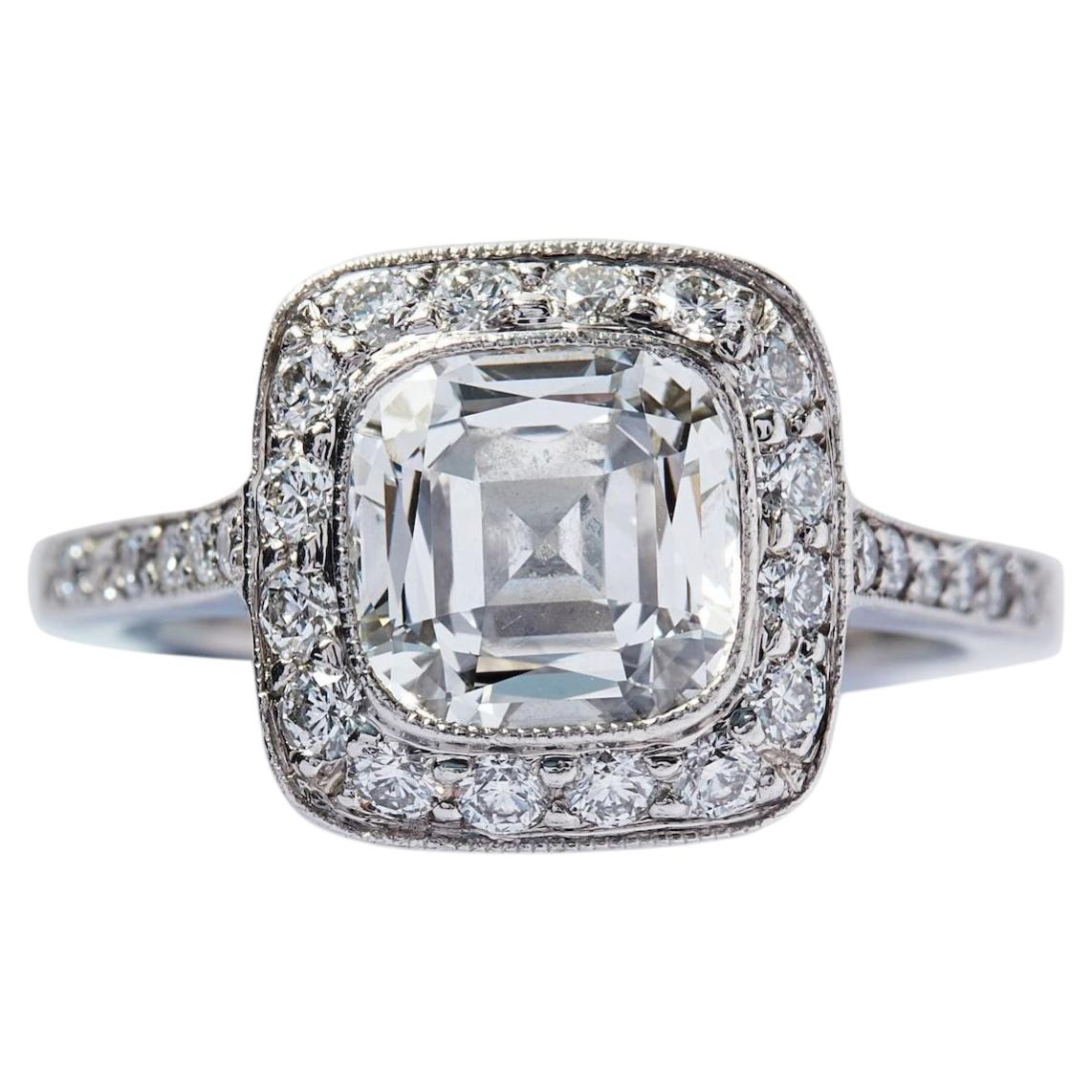 Tiffany & Co. Platin Halo Ring mit 2,65 Karat Cushion Runde Diamanten Größe 4