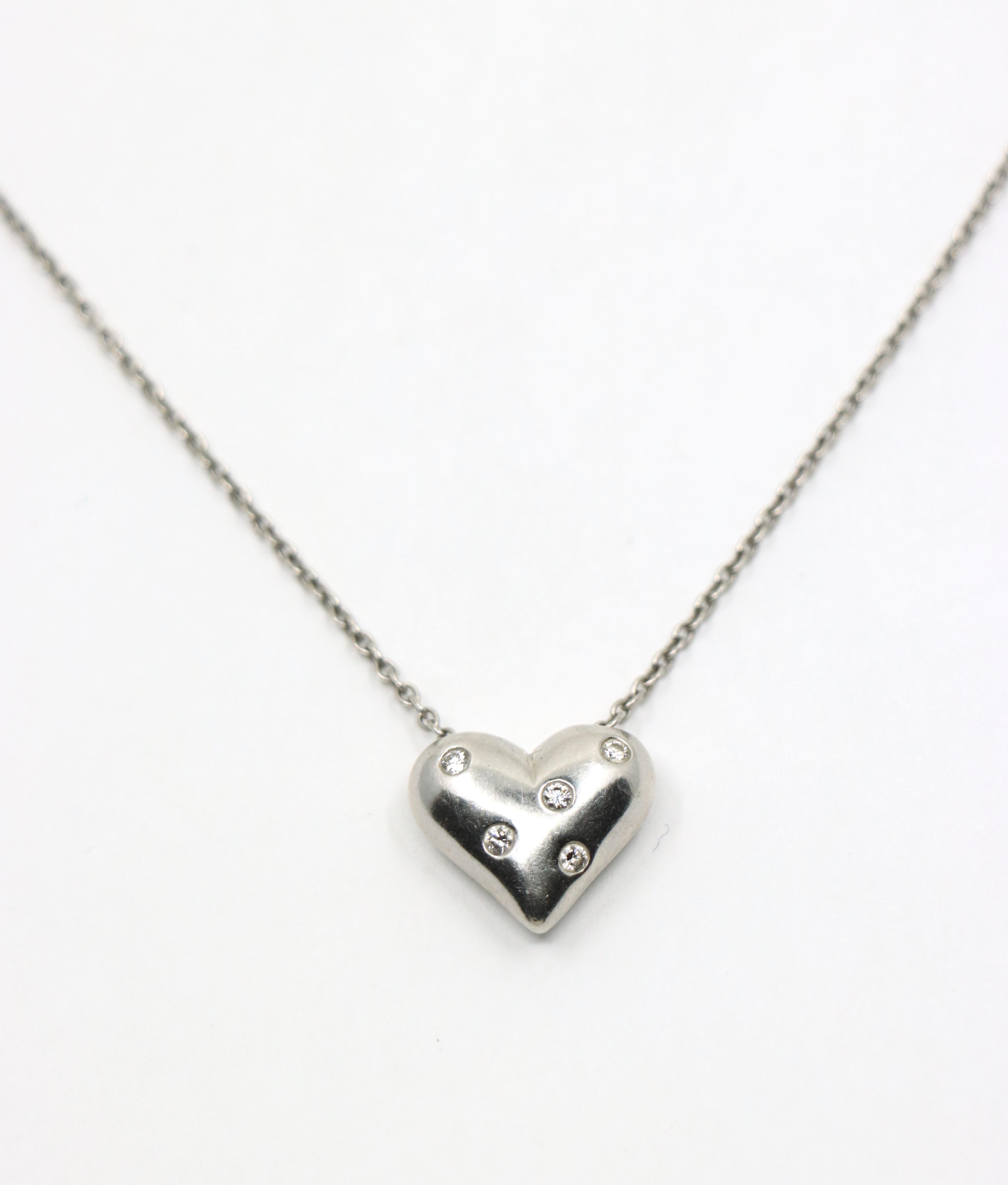 Round Cut Tiffany & Co Platinum Heart Diamonds Pendant Necklace For Sale