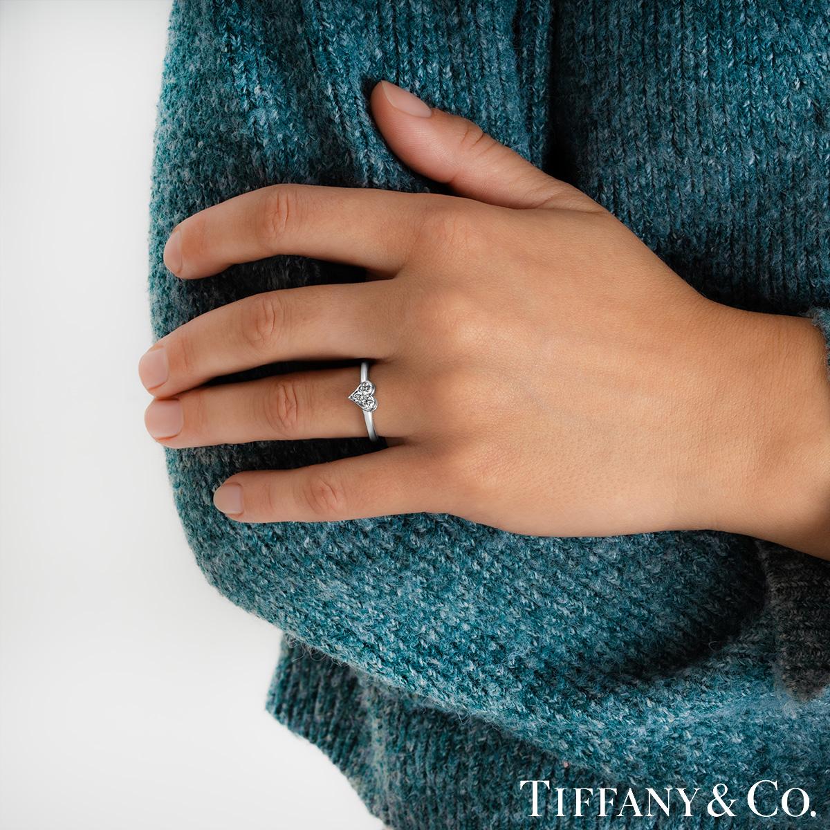 Tiffany & Co. Platin Herz-Diamant-Ring im Zustand „Hervorragend“ in Mayfair, London, London