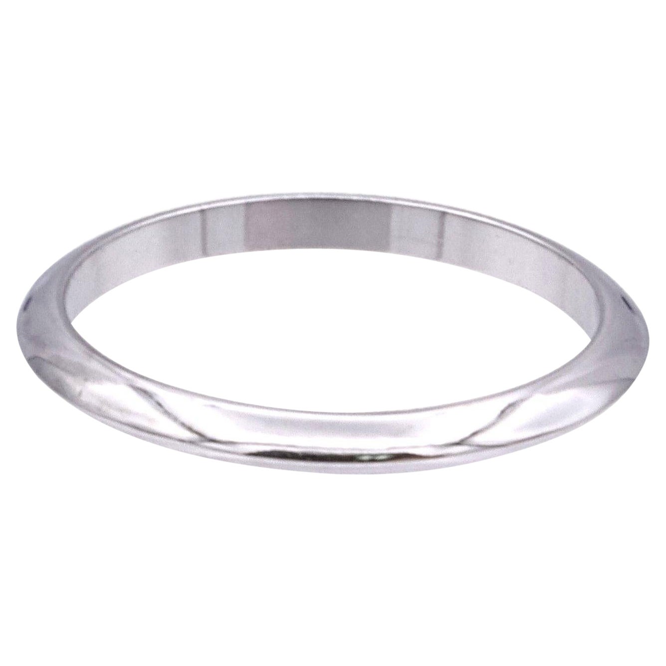 Tiffany 
Co. Platinum Knife-Edge Wedding Band Ring