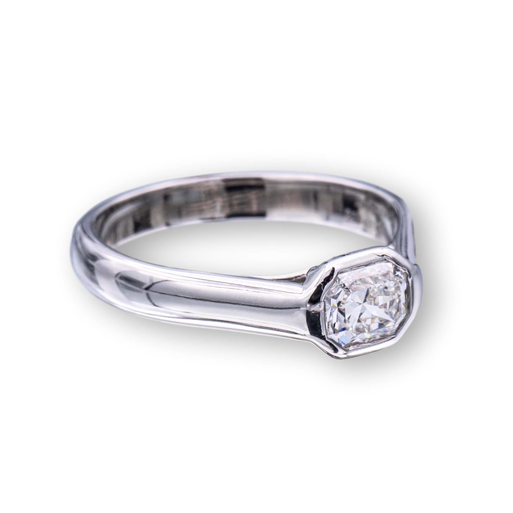 Tiffany & Co. diamond ring finely crafted in platinum with a 0.58 carat, with a high quality F color, VS1 clarity 