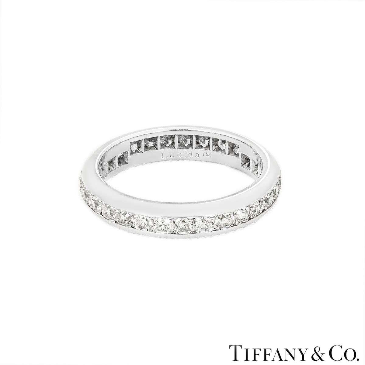 Taille brillant Tiffany & Co. Bague d'éternité en platine avec diamant Lucida 1,42ct 15264314 en vente