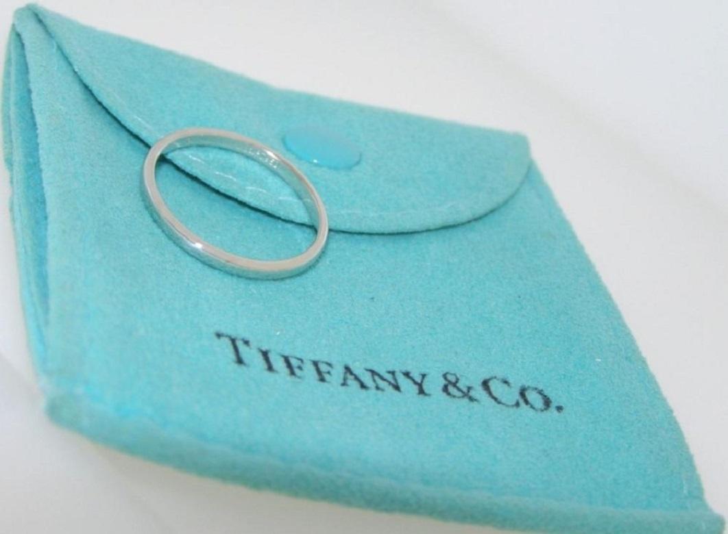 Women's or Men's Tiffany & Co Platinum Lucida Wedding Band Ring For Sale