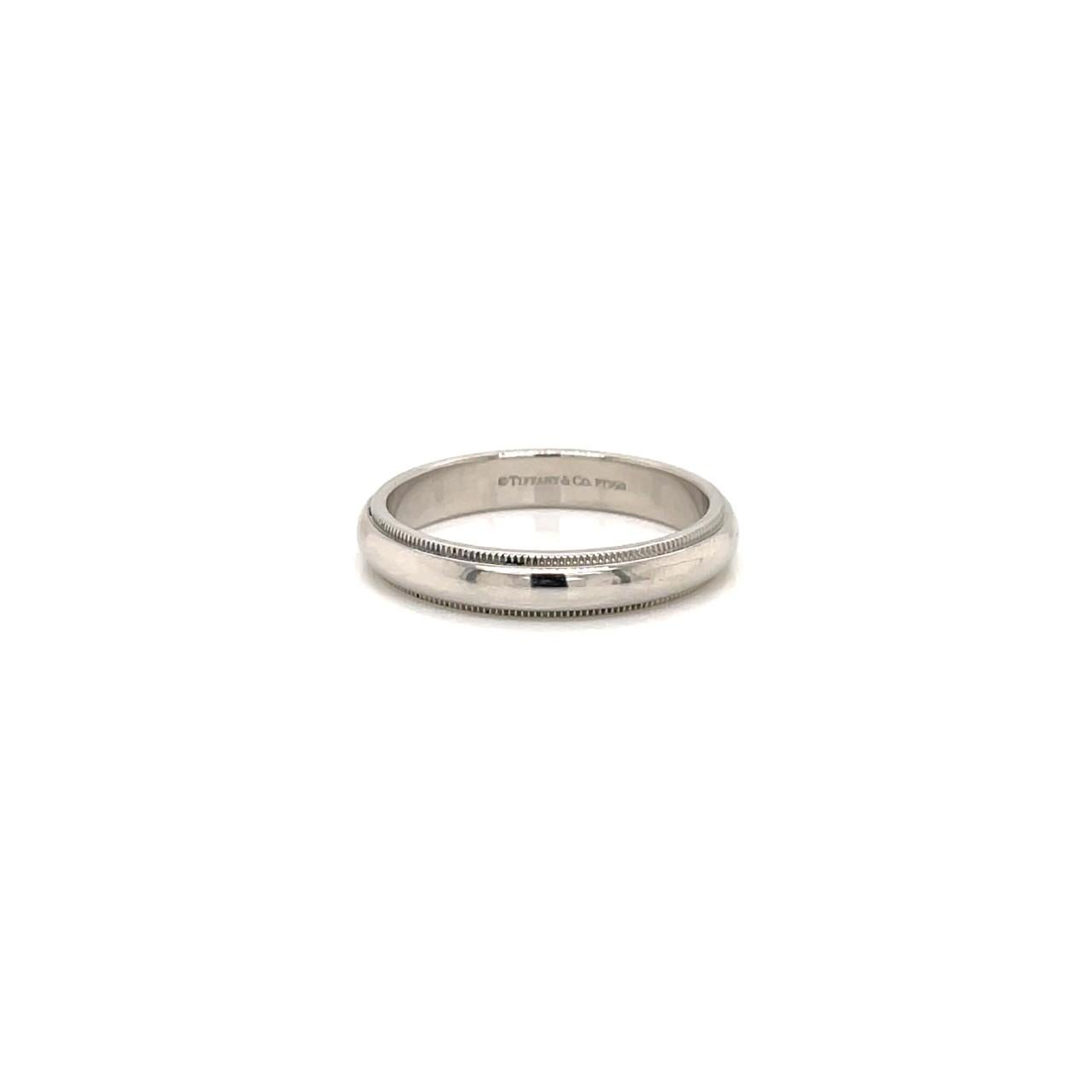 Men's Tiffany & Co Platinum Milgrain Wedding Band Ring
Size 10.5
Includes box