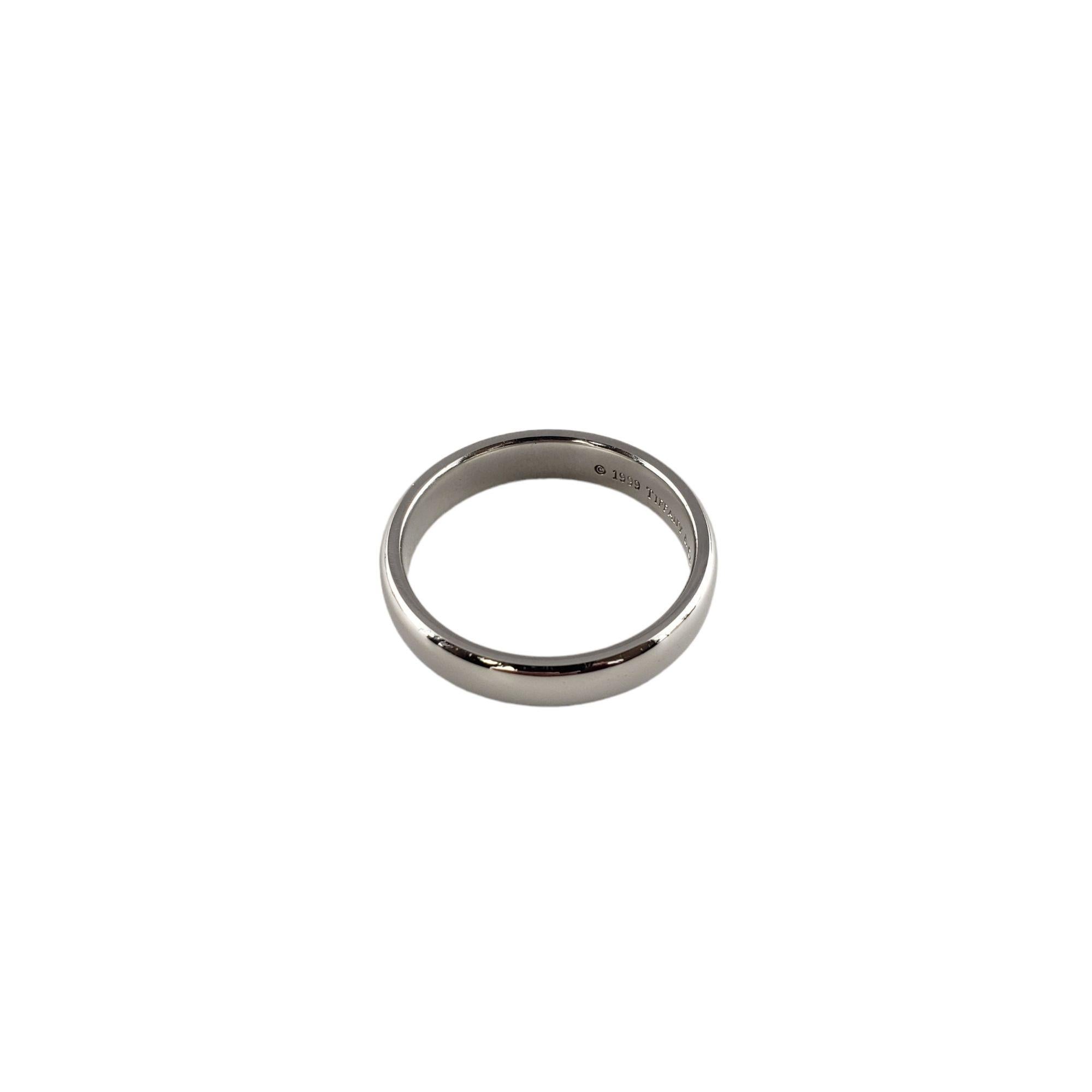 Tiffany & Co. Platinum Men's Wedding Band Ring In Good Condition In Washington Depot, CT