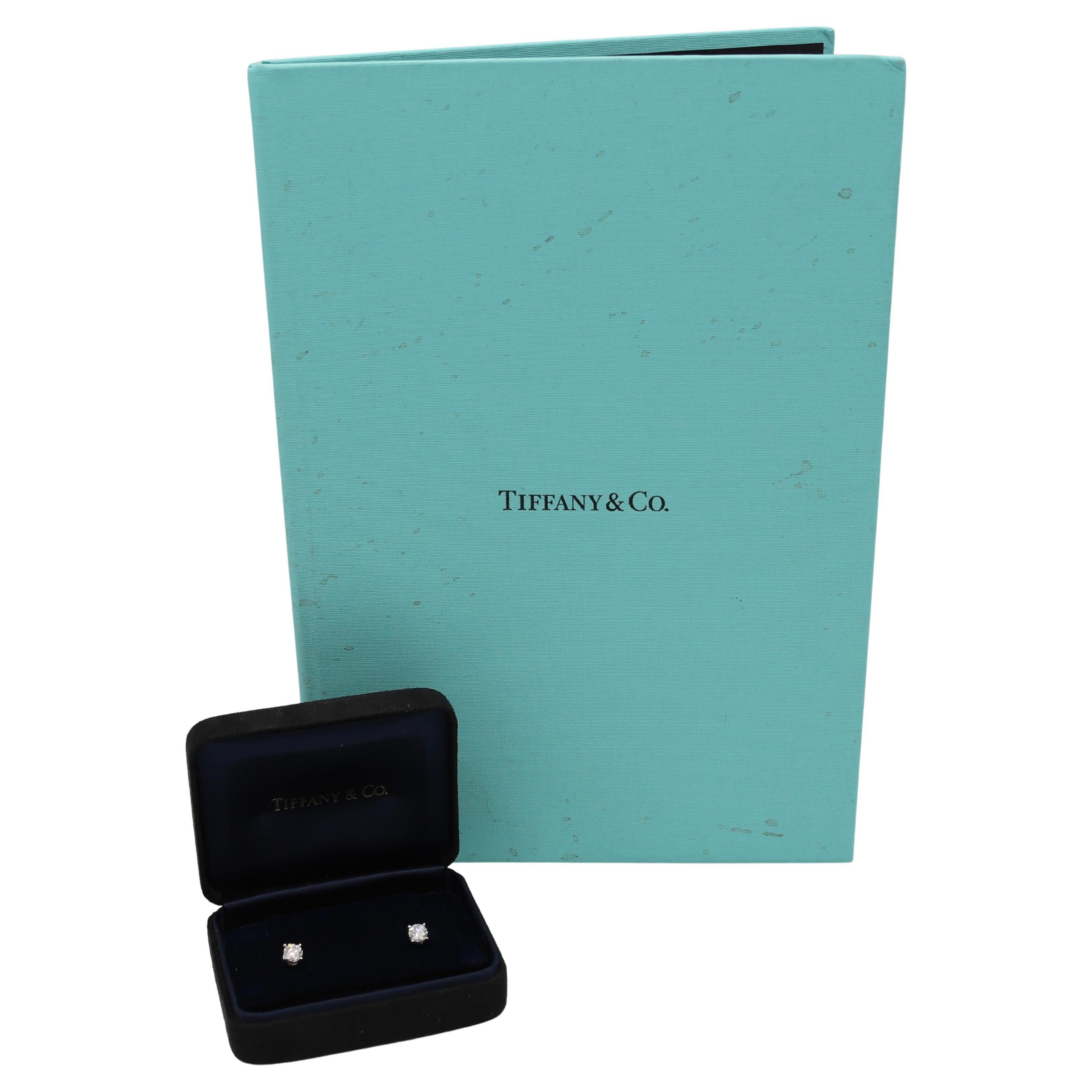 Modern Tiffany & Co. Platinum Natural Round Diamond 1.11 Carat G VVS1-2 Stud Earrings For Sale