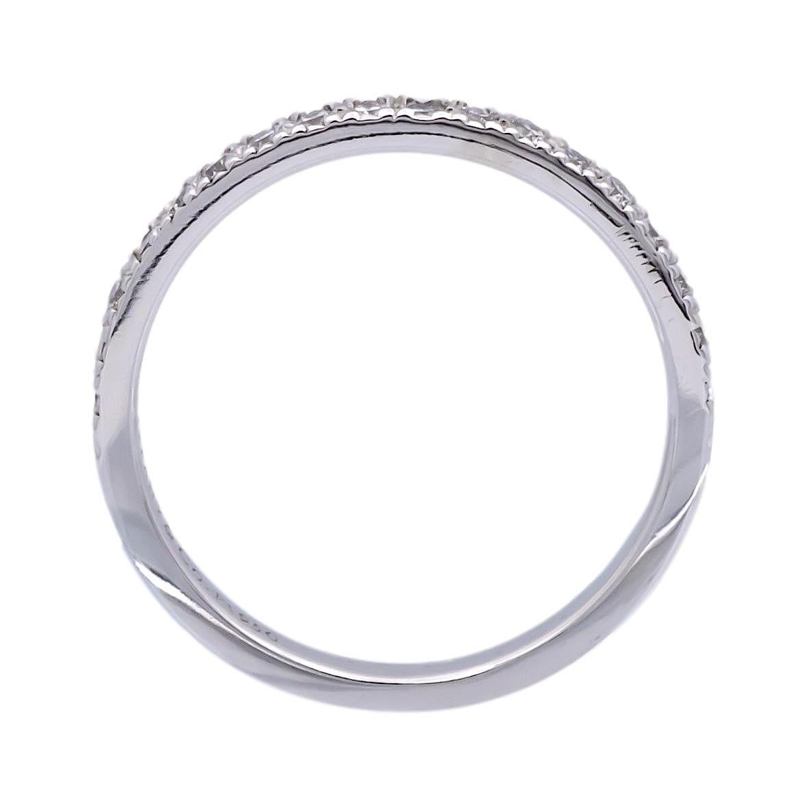 Tiffany & Co. Platin Novo Platin 0,18 Karat Gesamter halber Milchglas-Ring im Zustand „Hervorragend“ im Angebot in New York, NY