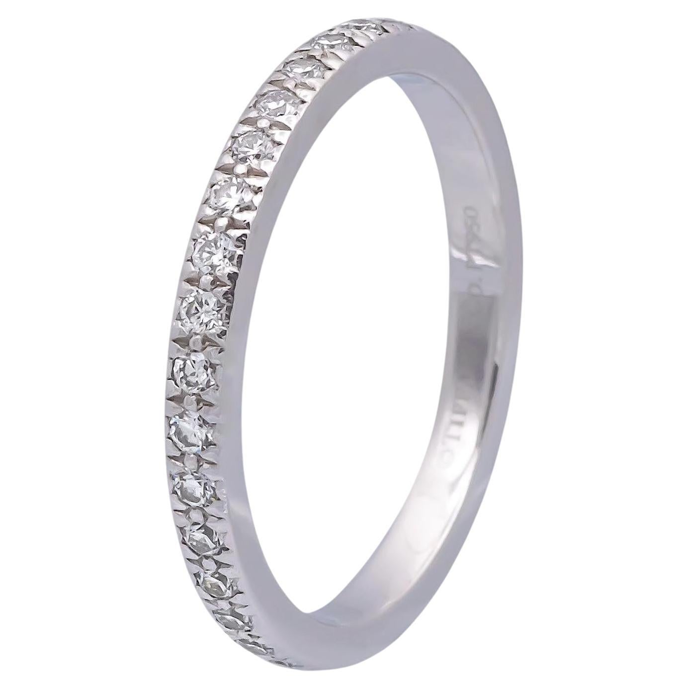 Tiffany & Co. Platin Novo .36 Karat Gesamt Eternity-Ring