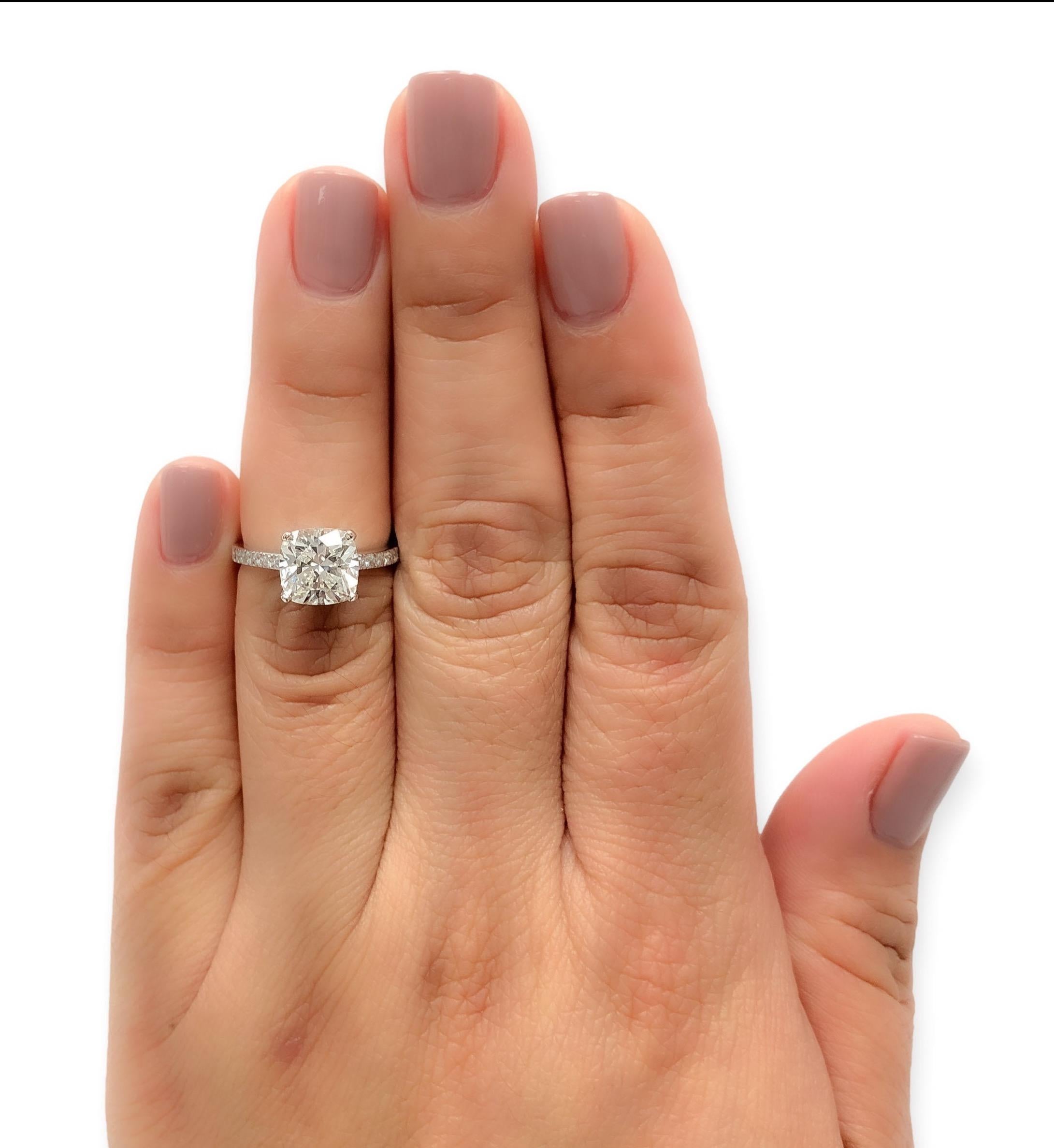 Cushion Cut Tiffany & Co. Platinum Novo Cushion Diamond Engagement Ring 2.35ct, TW I VS1