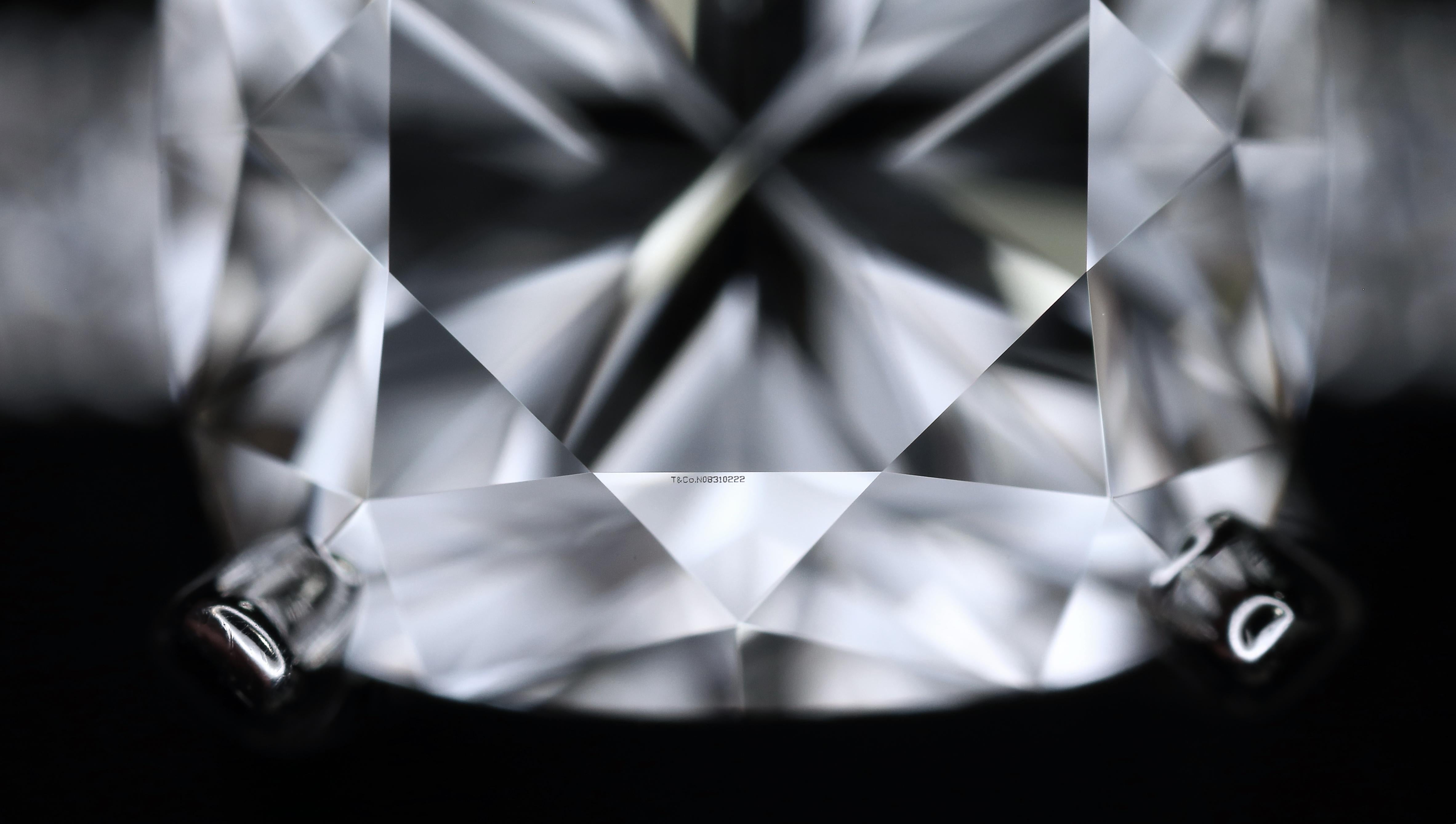Tiffany & Co. Platinum Novo Diamond Engagement Ring Cushion 1.15ct HVVS2 3