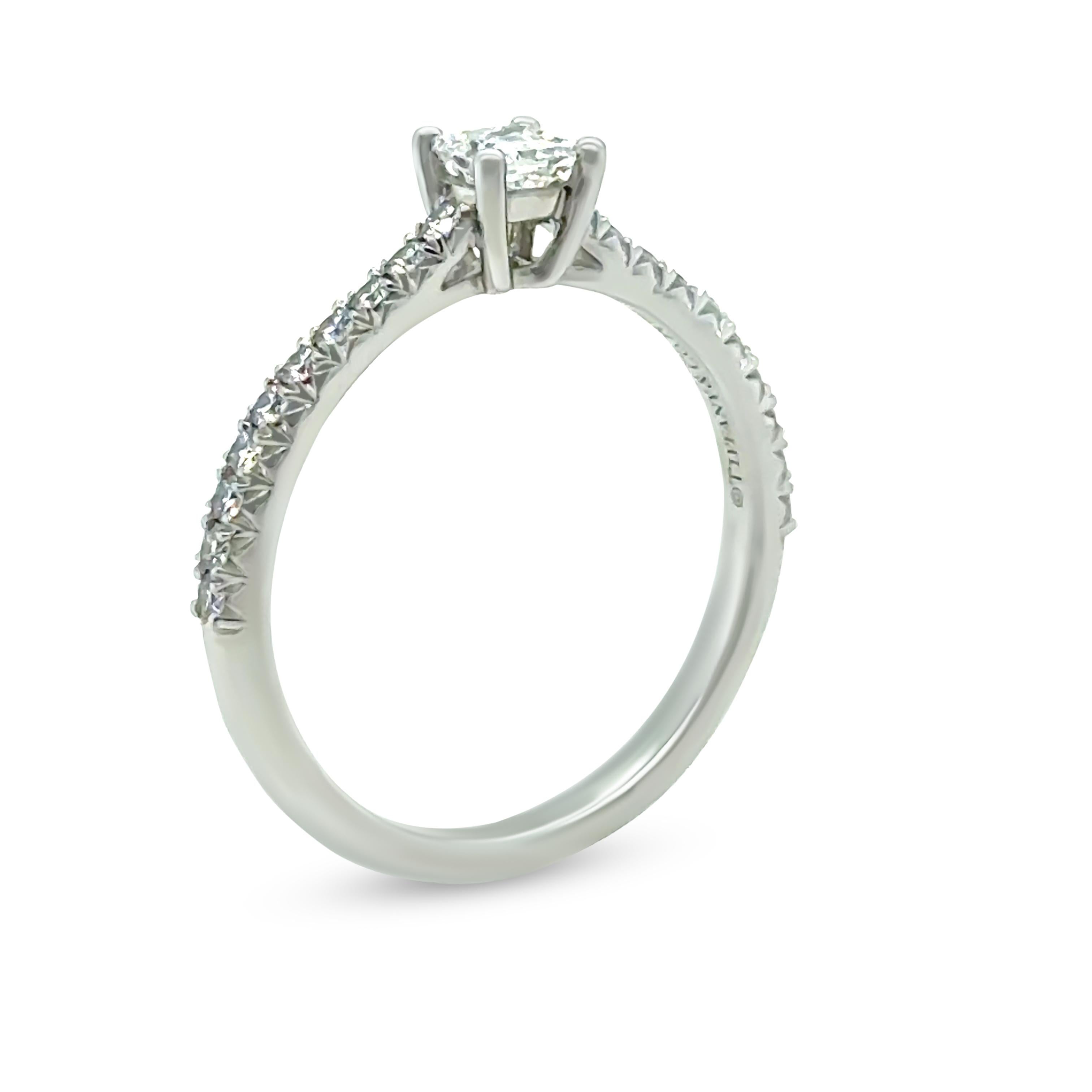 Tiffany & Co. Platin Novo Verlobungsring aus Platin mit Diamant im Prinzessinnenschliff 0,23 Karat 3g im Angebot 1